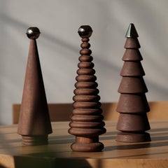 Christmas Tree with Brass Headboard  Large, Brown, Cedar