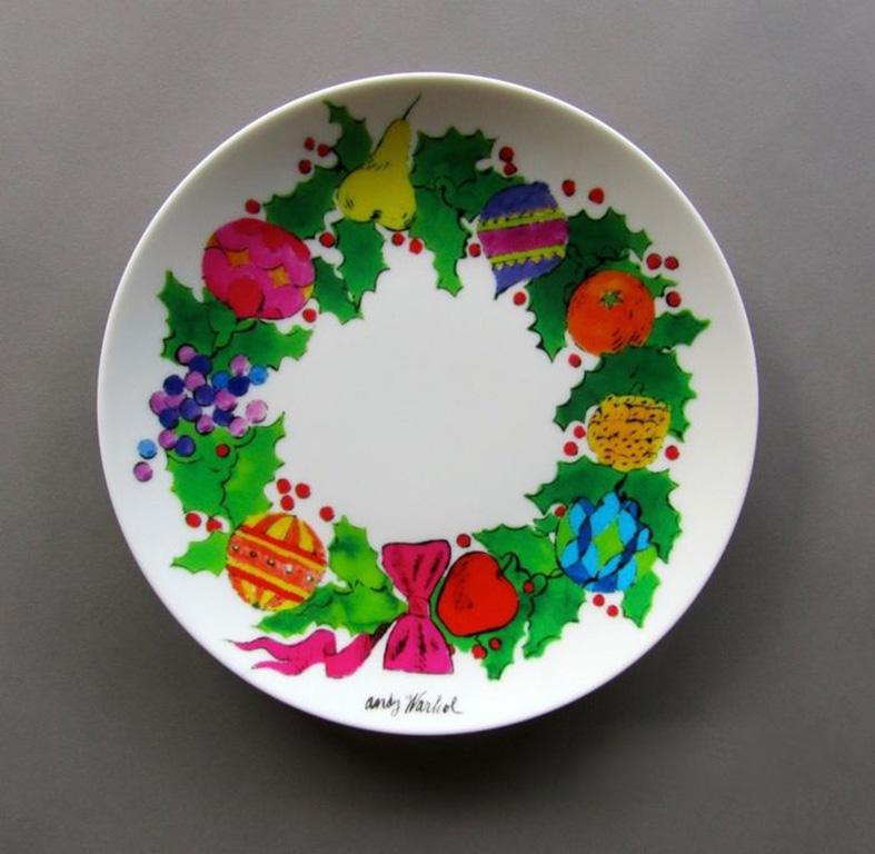 Christmas Wreath Plate after Andy Warhol In New Condition In Jersey City, NJ