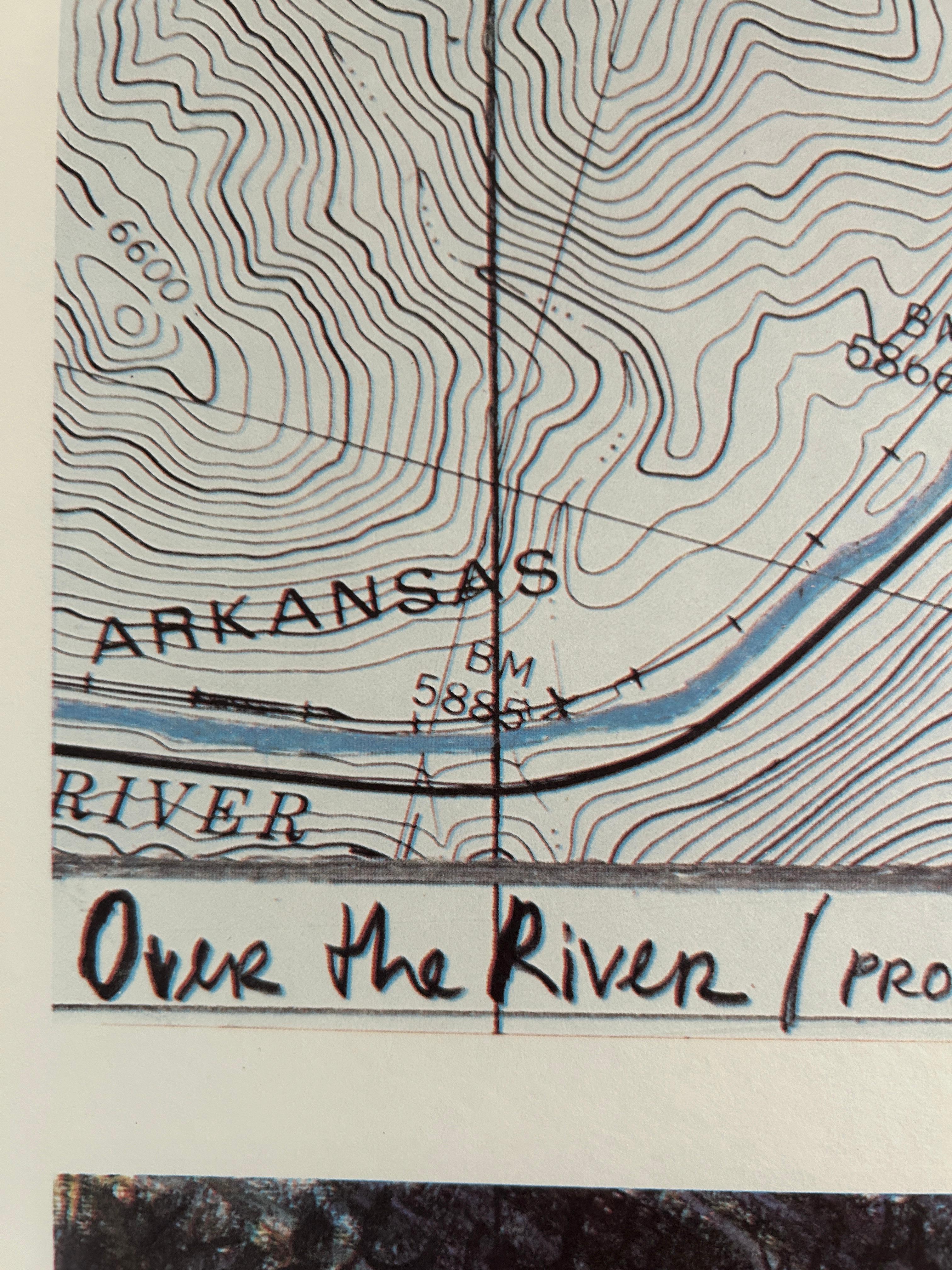 Christo (1935 - 2020) y Jeanne-Claude (1935 - 2009)
Sobre el río (desde arriba)
Proyecto para el río Arkansas, Colorado
Litografía offset en colores sobre papel liso
Firmado por Christo a lápiz, abajo a la derecha 
Impreso y publicado por Schumacher