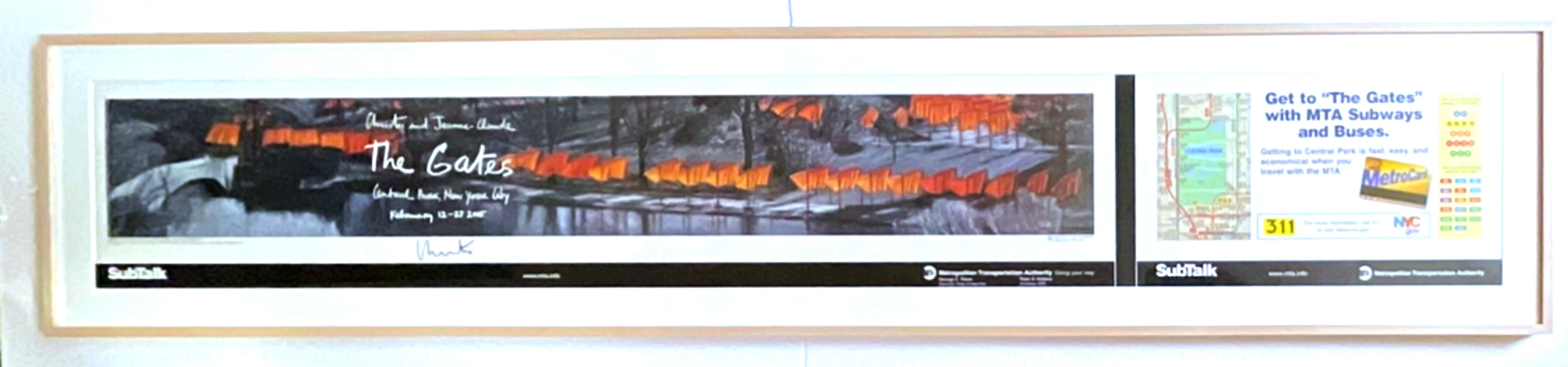 Figurative Print Christo and Jeanne-Claude - The Gates, bannière originale surdimensionnée du métro de Manhattan, signée, encadrée