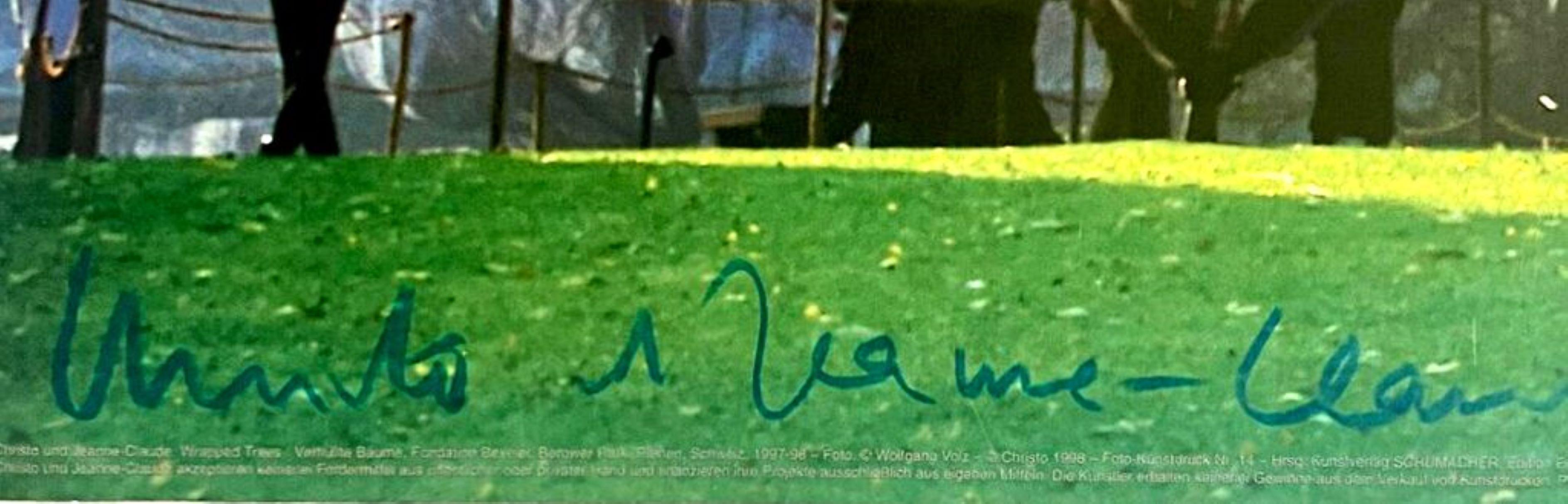 Póster Árboles envueltos, Suiza (Firmado a mano por Christo and Jeanne-Claude) en venta 1