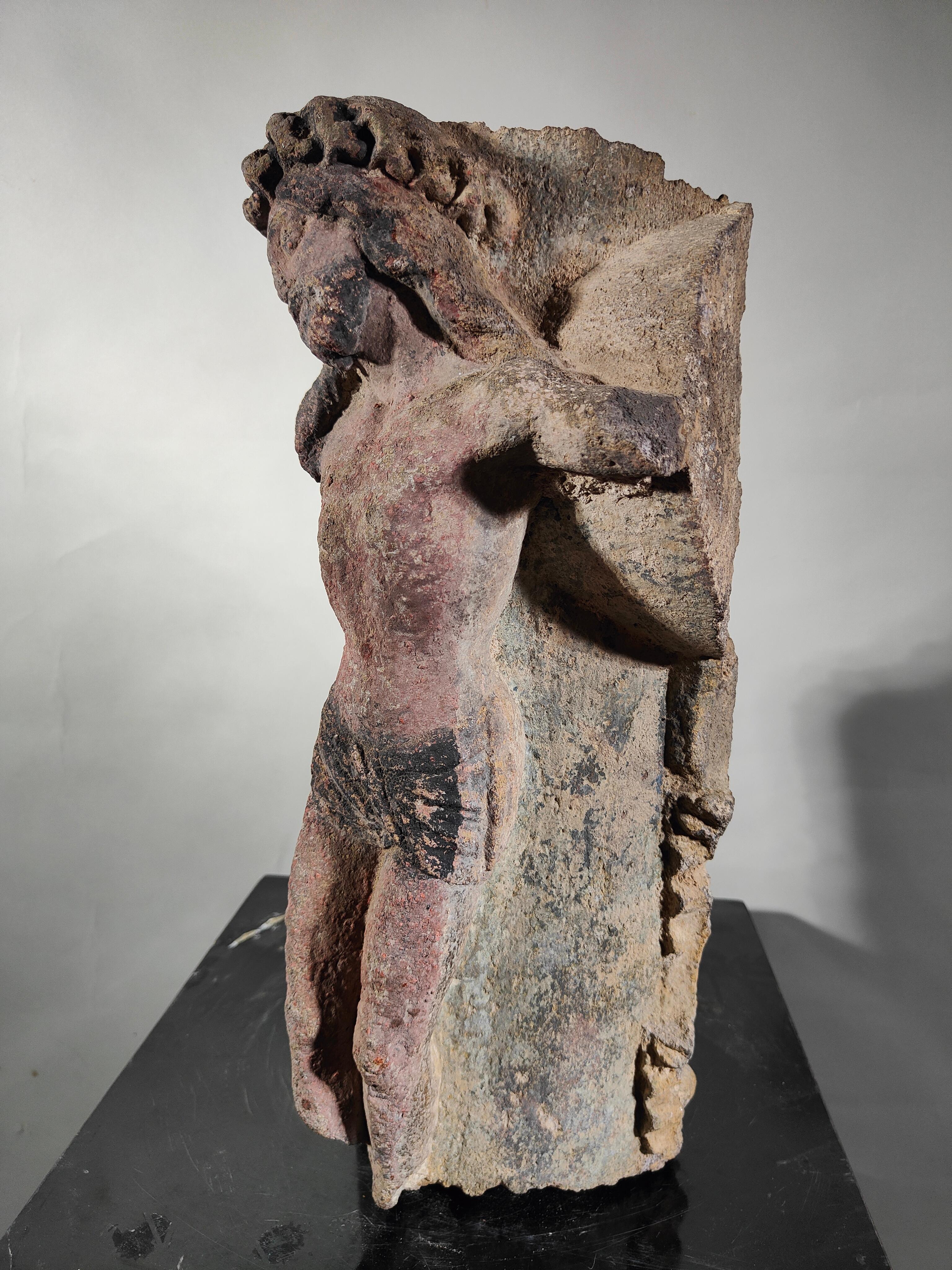 Escultura de piedra tallada de Christo, Francia, siglo XV: Obra maestra de calidad museística en venta 6