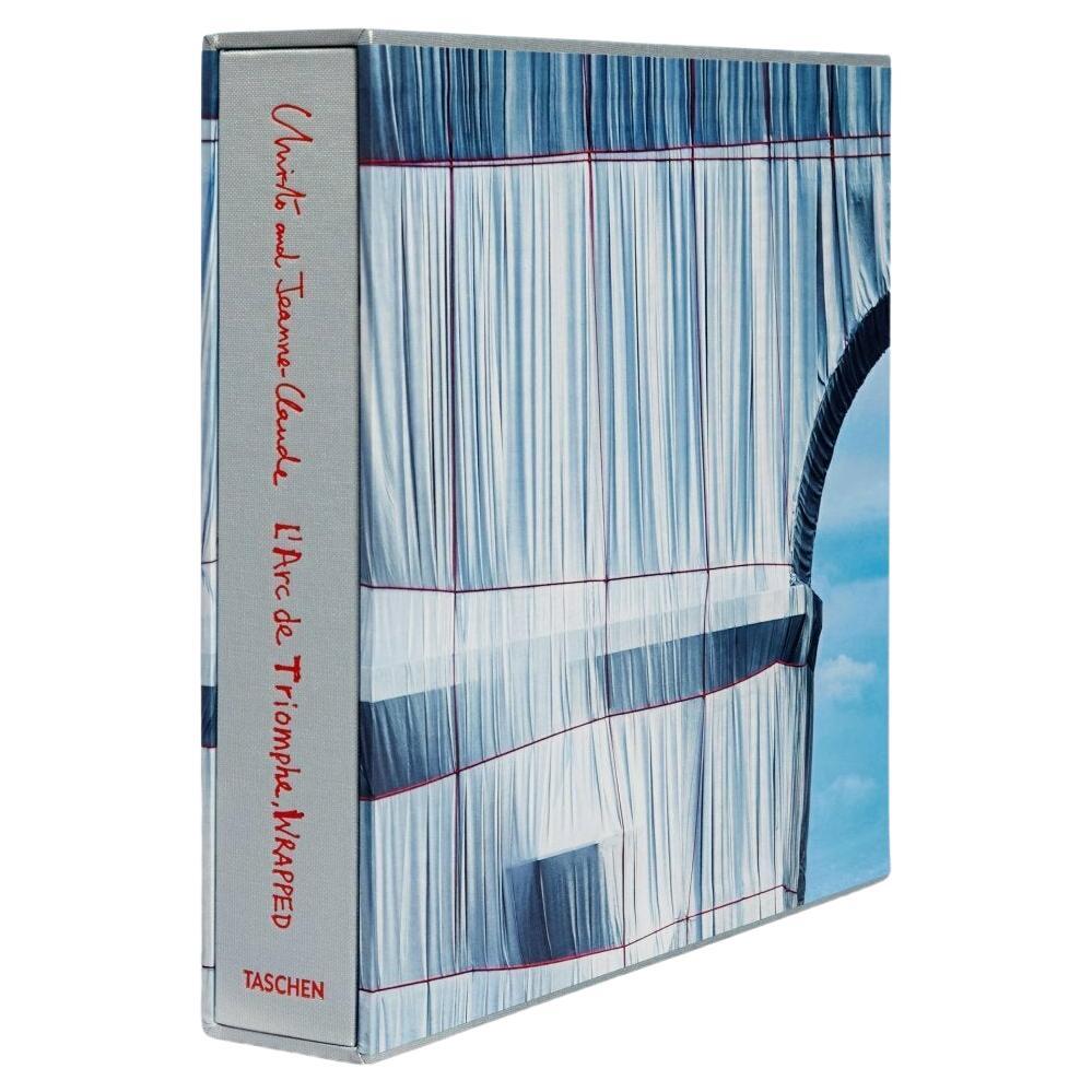 Christo & Jeanne-Claude. L'Arc de Triomphe, Wrapped, Paris. Limited Edition Book For Sale