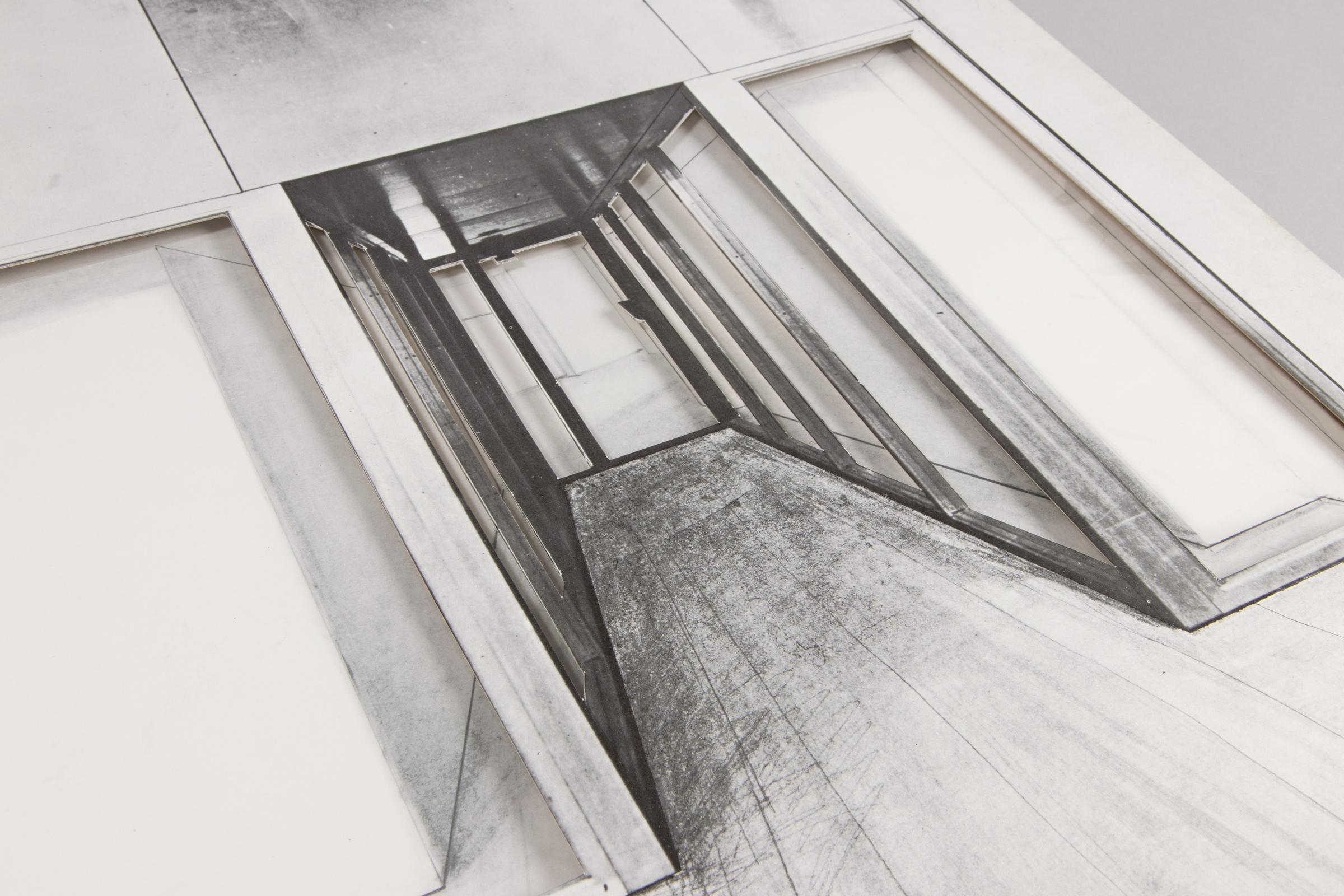Christo, Fachada del corredor (Monumentos) - Collage firmado en venta 1
