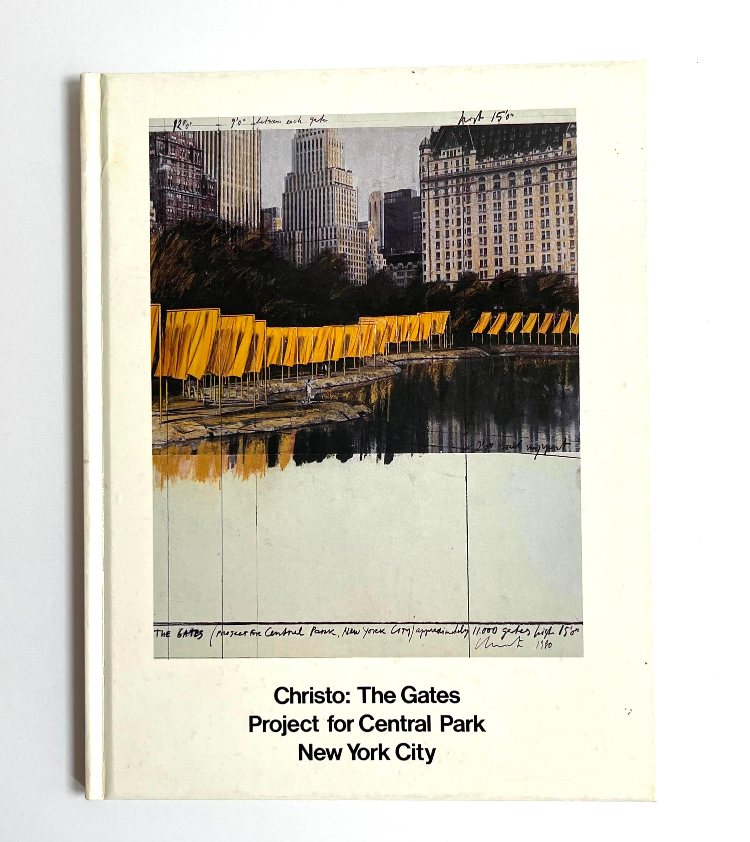 Monographe : Christo The Gates Project pour Central Park NYC (signé et inscrit) en vente 1