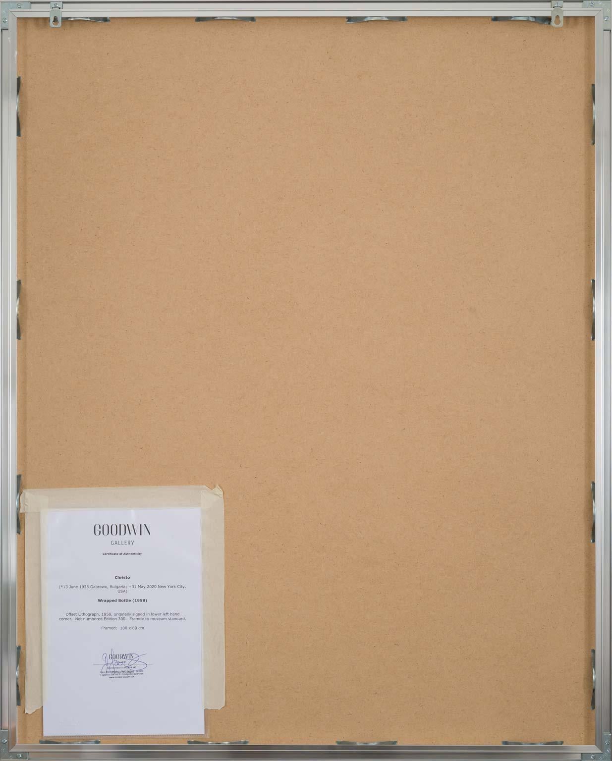 Botella Envuelta - litografía original de arte moderno de Christo en venta 2