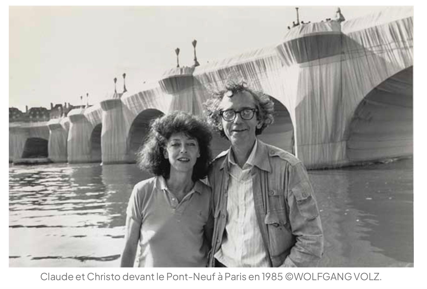 Christo The Pont Neuf Umwickelter Original-Stoff mit Mischtechnik-Leim, handsigniert im Angebot 1