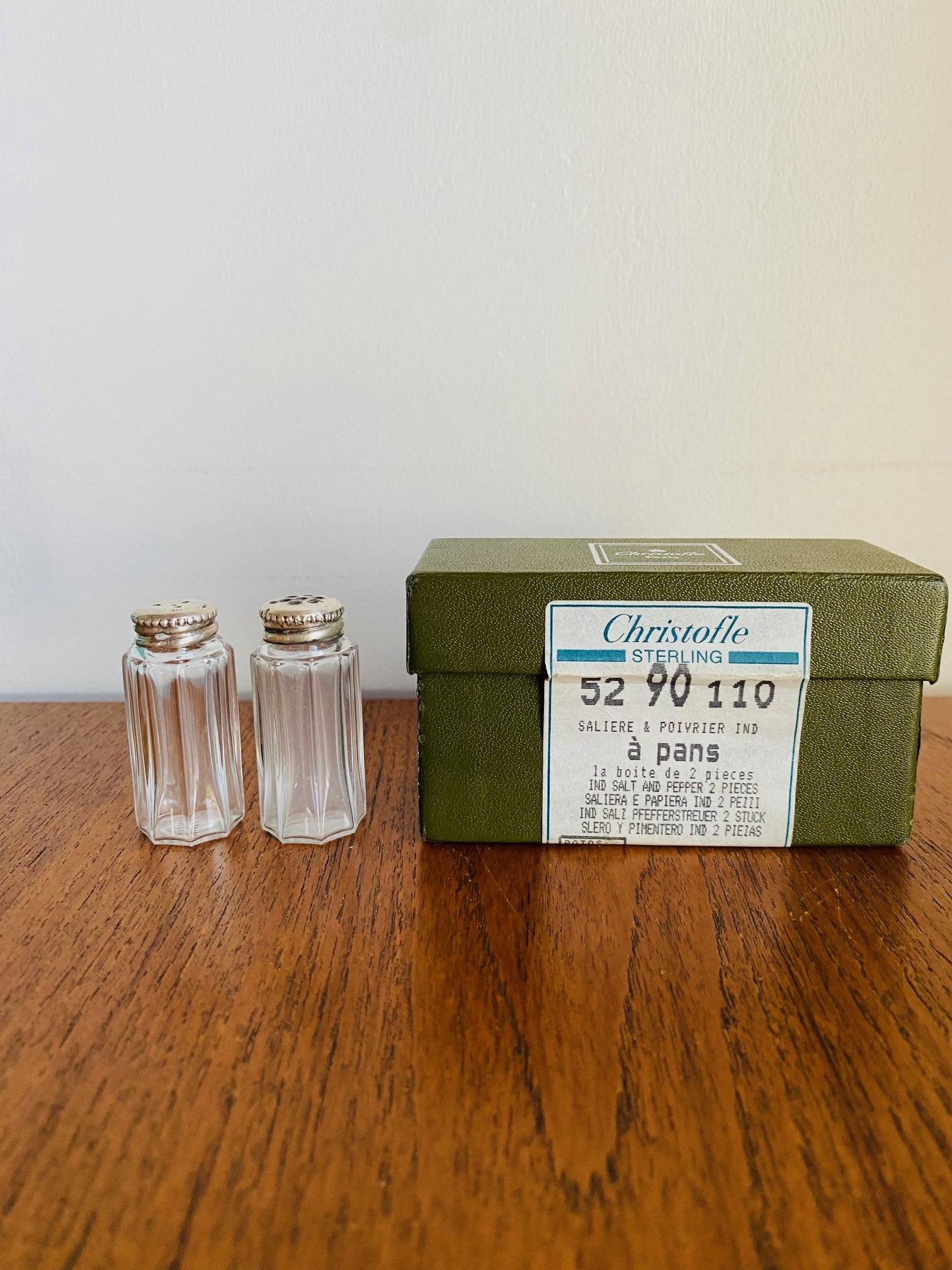Christofle Sal y Pimienta Pequeña de Plata de Ley 925 en Caja Original Hecho a mano en venta