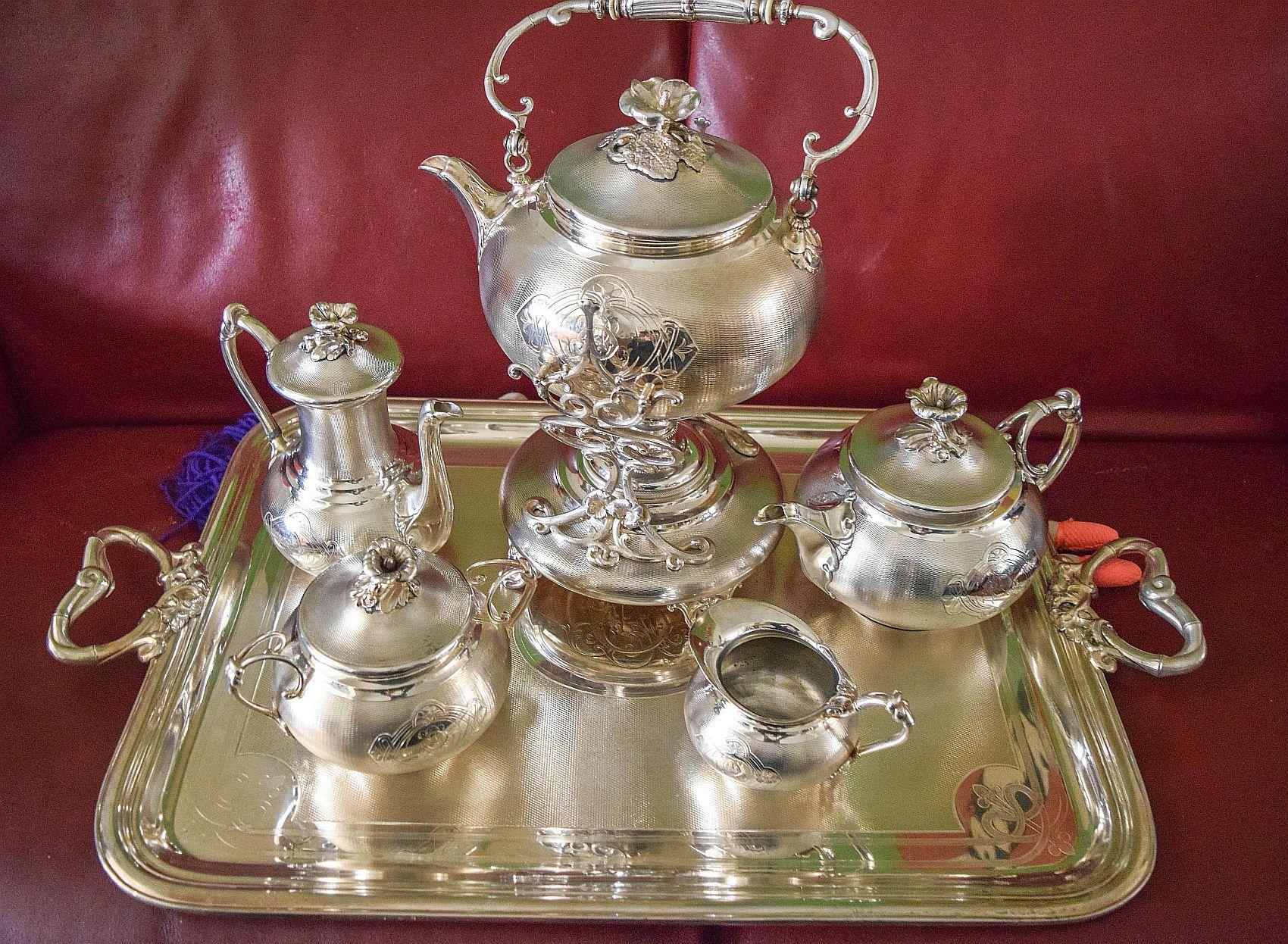 Christofle Antico 19° secolo Guilloche 1890 Grand Tea set.Rara bellezza in vendita 10