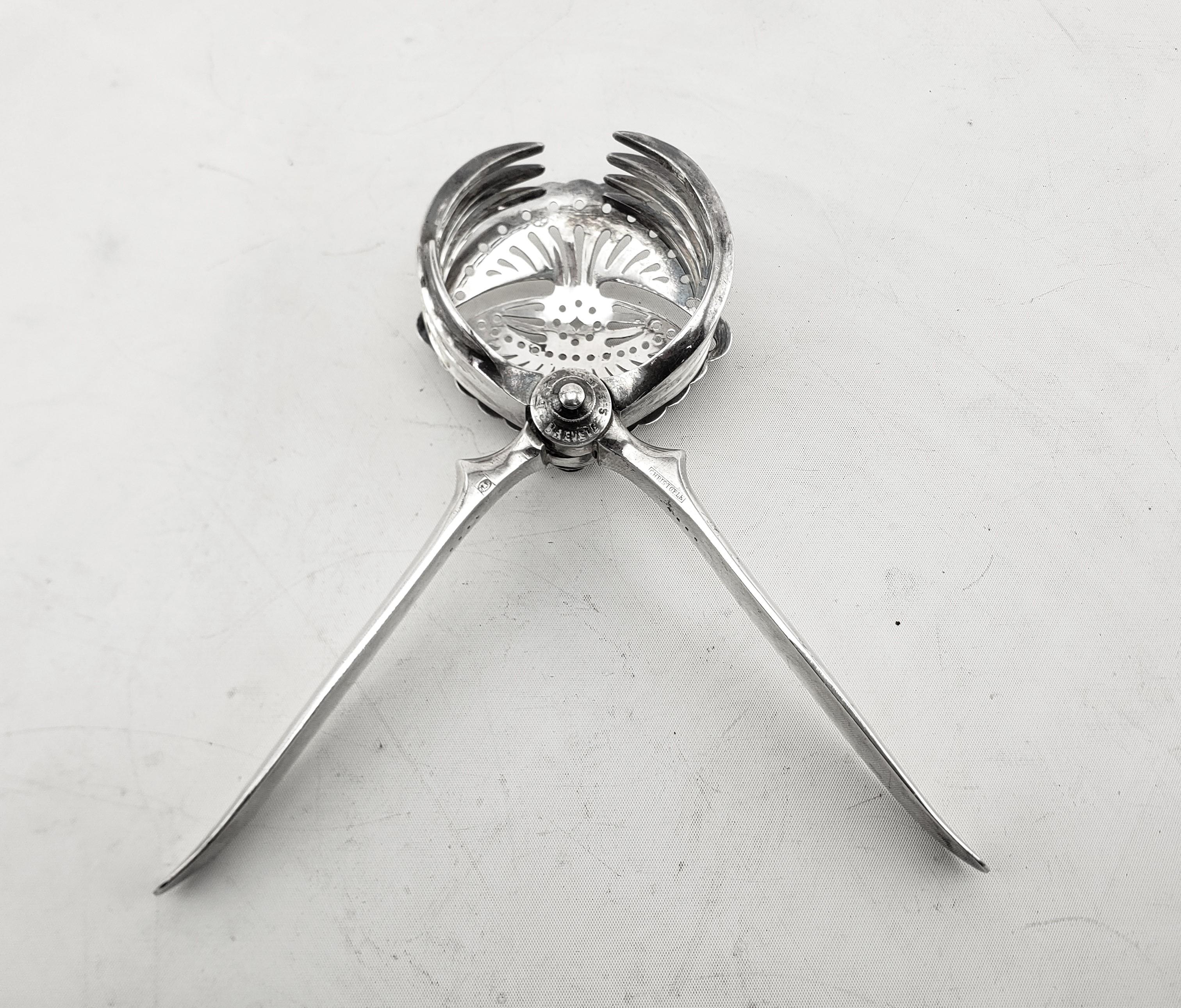 Christofle Antique Silver Plated Citrus Hand Press or Lemon Squeezer In Good Condition For Sale In Hamilton, Ontario