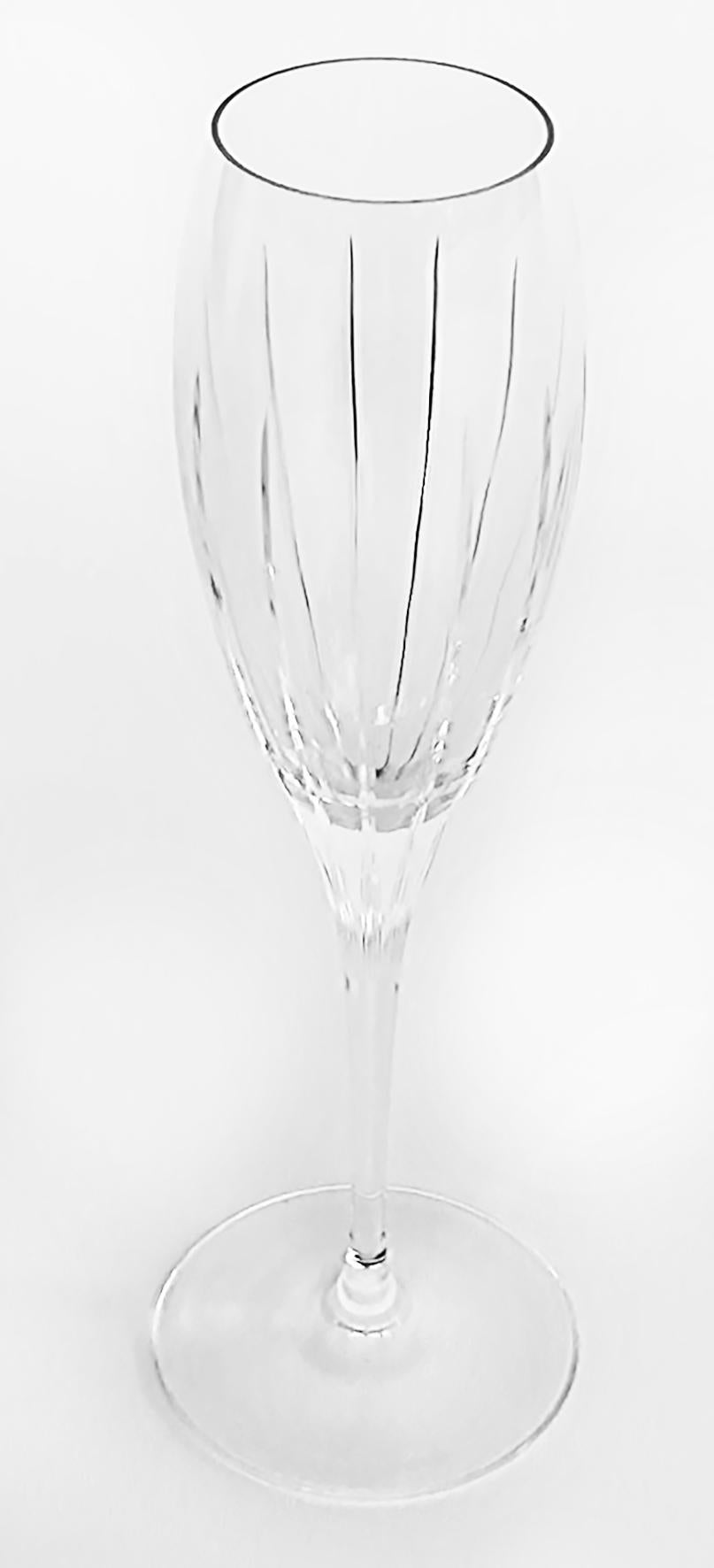 Set von 6 Christofle-Champagnerflöten aus mundgeblasenem Kristallglas „Iriana“ mit Champagnerflöten im Zustand „Gut“ im Angebot in Miami, FL