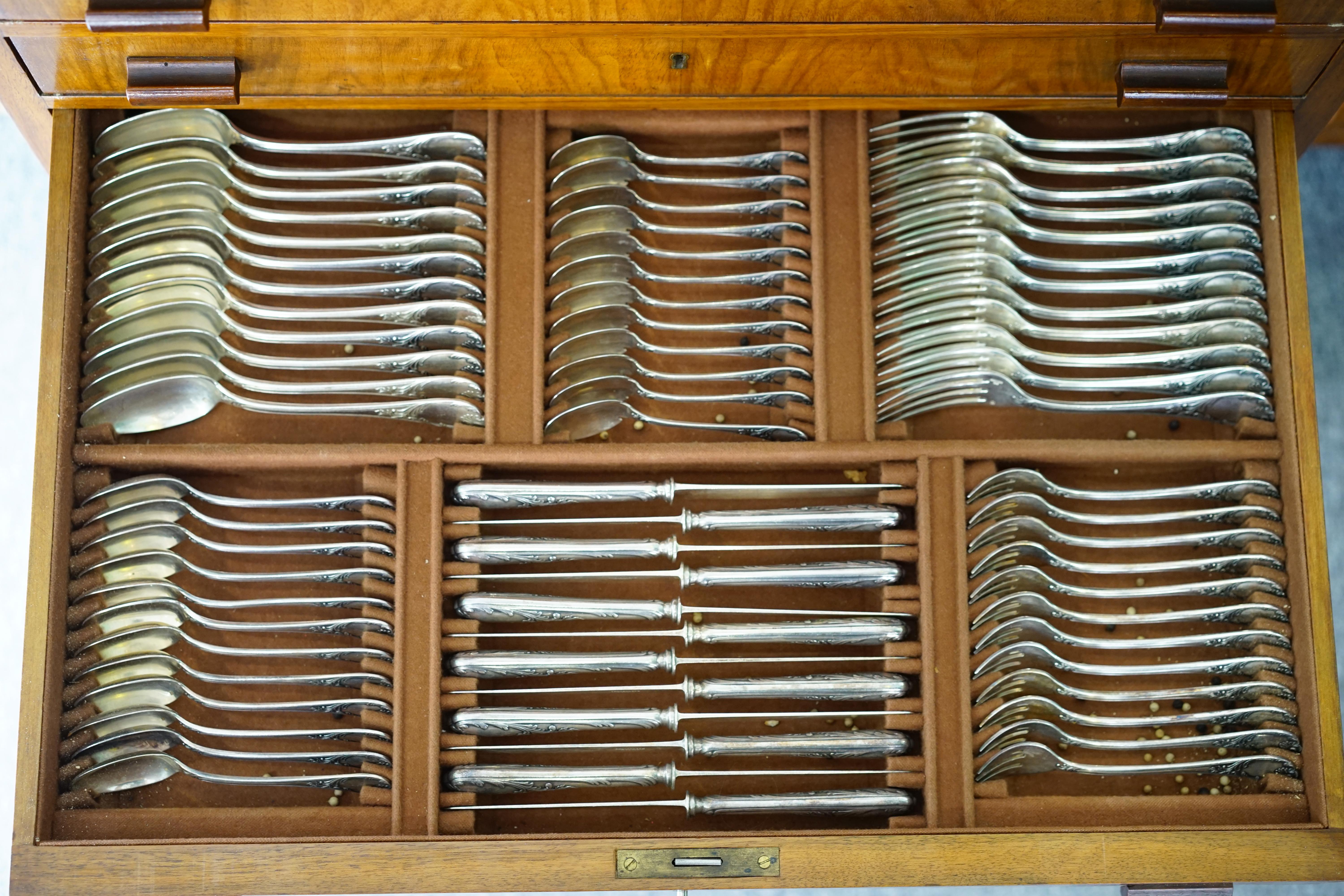 French Christofle cutlery set For Sale