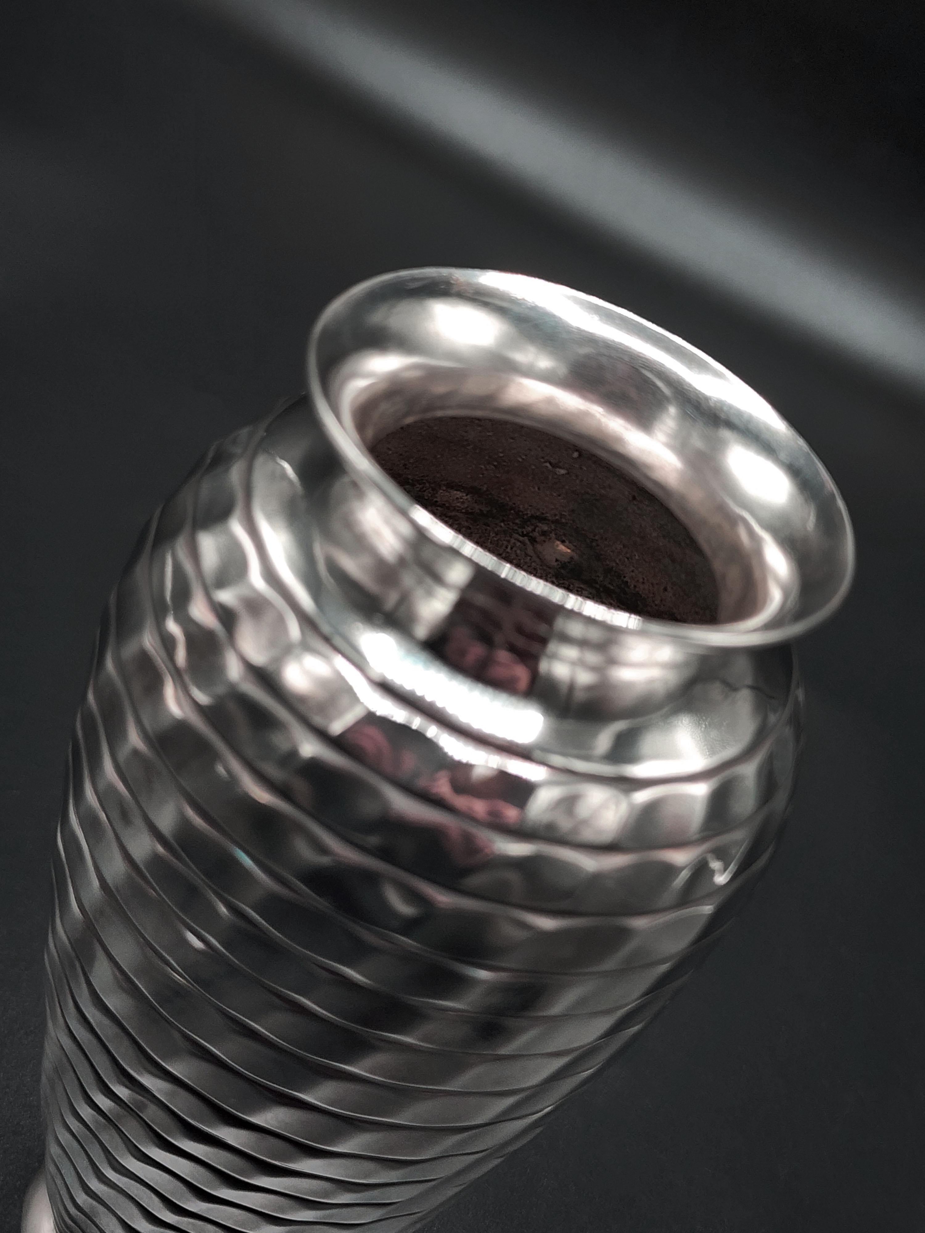Vaso in metallo argentato sfaccettato Christofle In condizioni buone in vendita a Autonomous City Buenos Aires, CABA