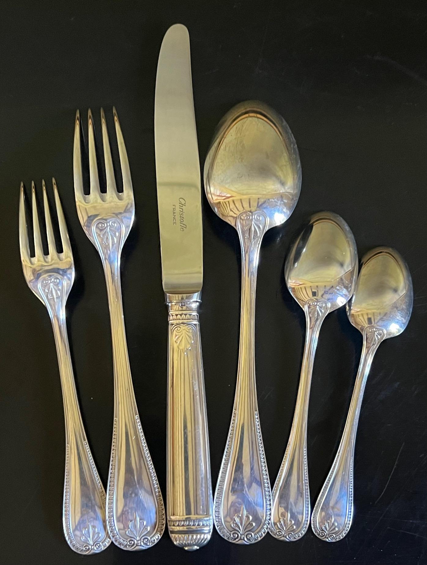 Service de couverts Christofle à motif Malmaison en coffret-52 Pieces 3