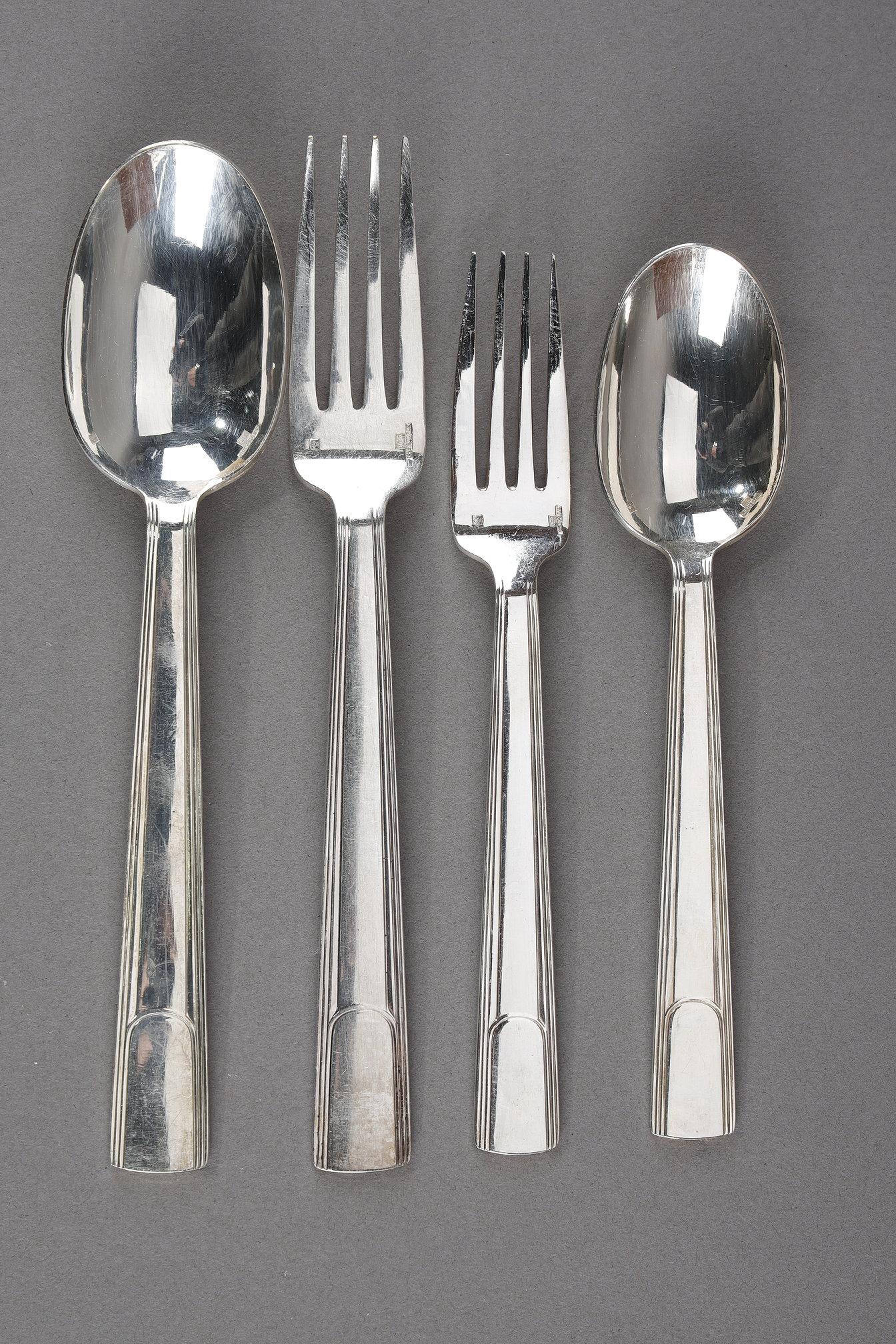 Cubertería Christofle de metal plateado, modelo 