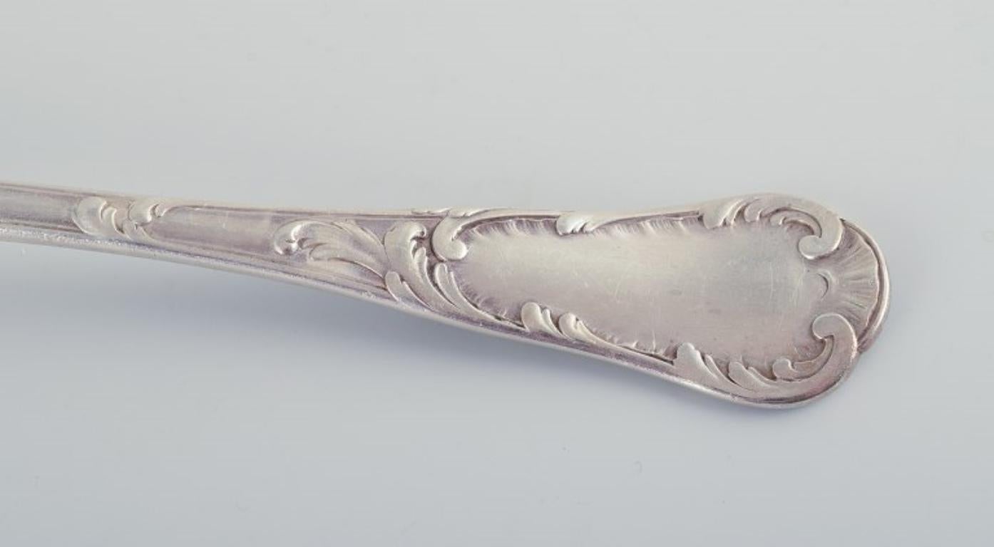 Christofle, Frankreich. Set von sechs Esstellern aus versilbertem Silber. im Zustand „Hervorragend“ im Angebot in Copenhagen, DK