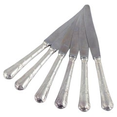 Christofle, Francia. Seis cuchillos de plata chapada y acero inoxidable.
