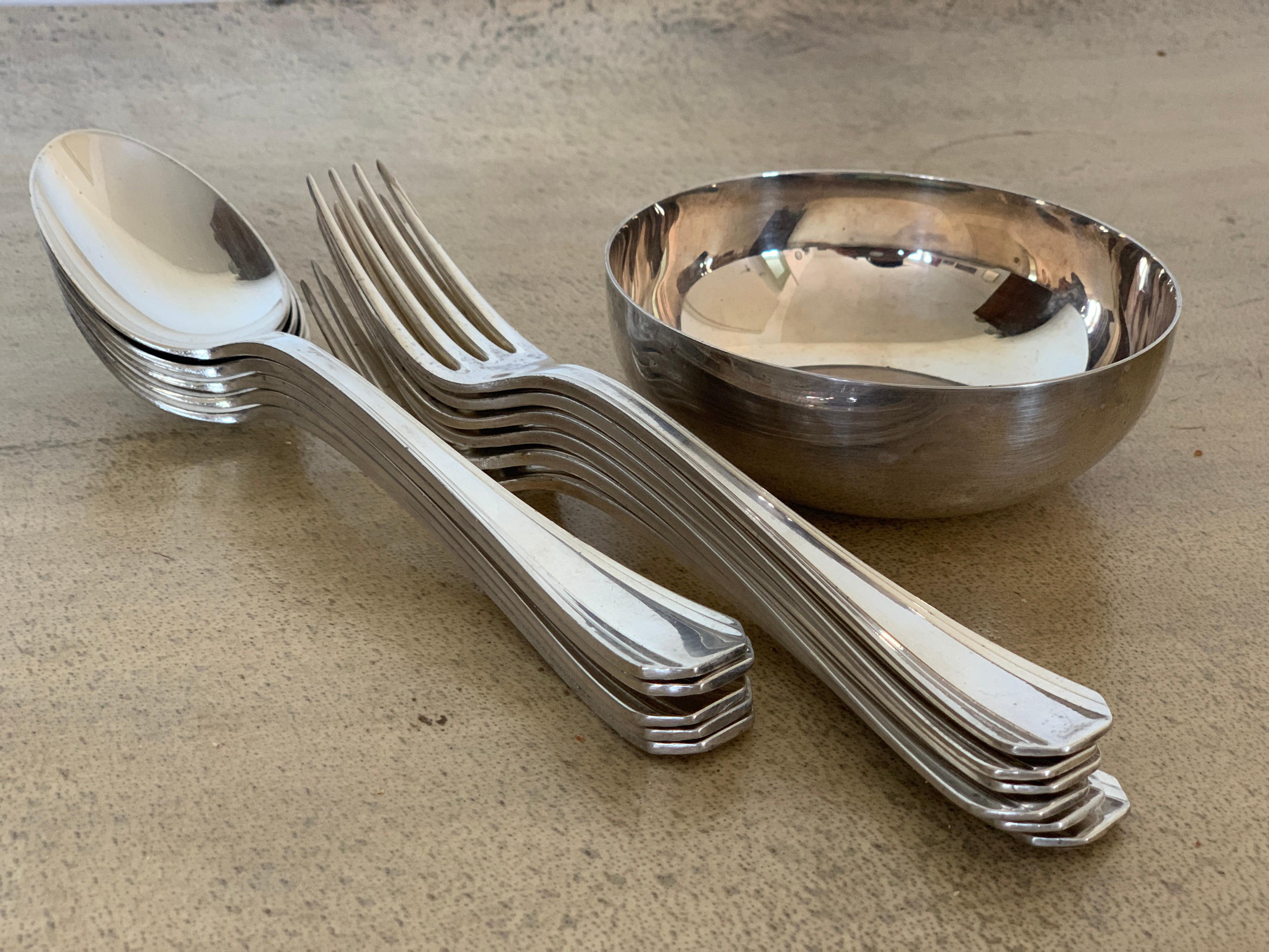 Christofle France Sterling Silver Art Deco Set
5 Main Dish Spoons
6 Main Dish Forks 
1 medium Bowl