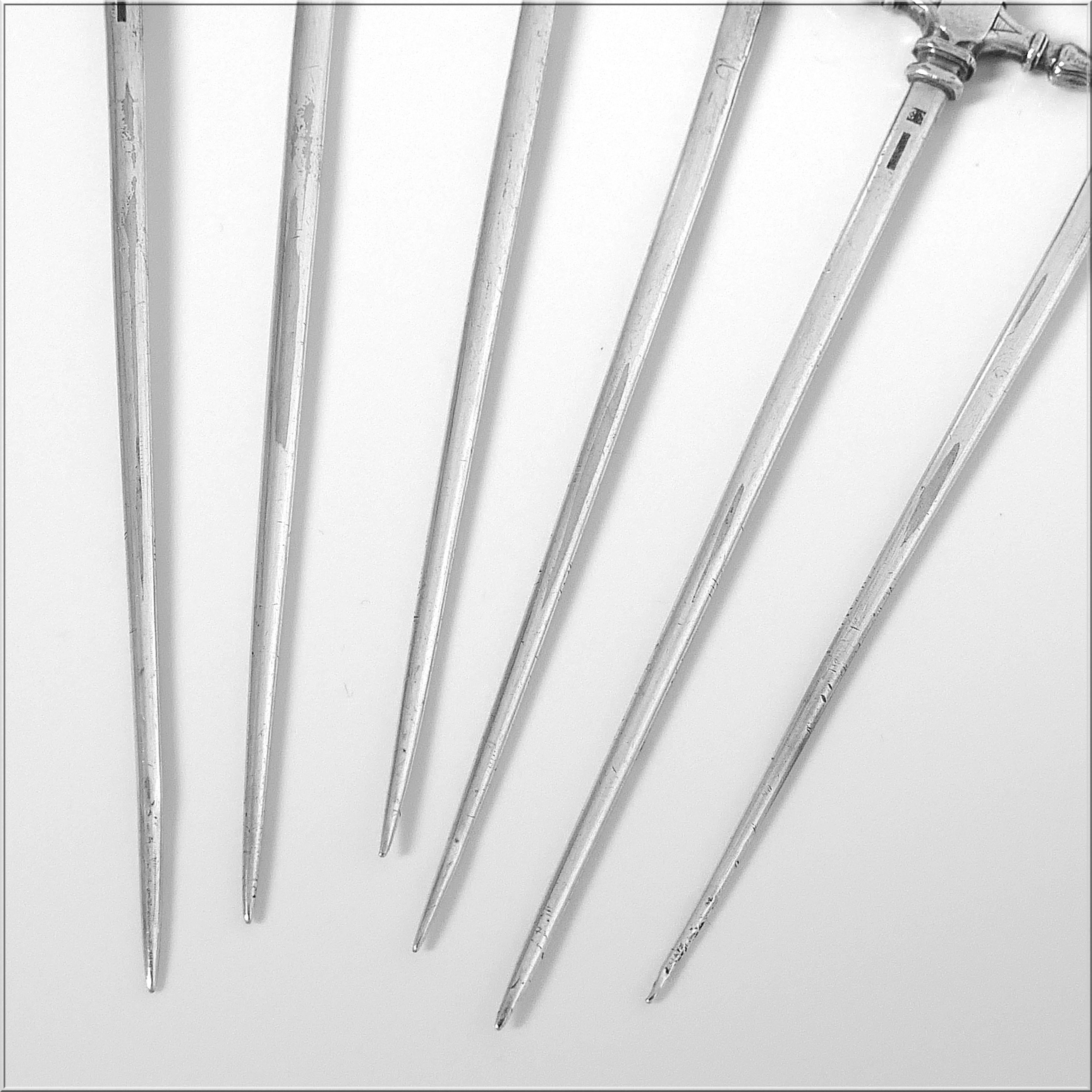 Christofle French Silver Aperitif or Cocktail Sticks, Skewers 6-Pc, Sword-Shaped In Good Condition In TRIAIZE, PAYS DE LOIRE