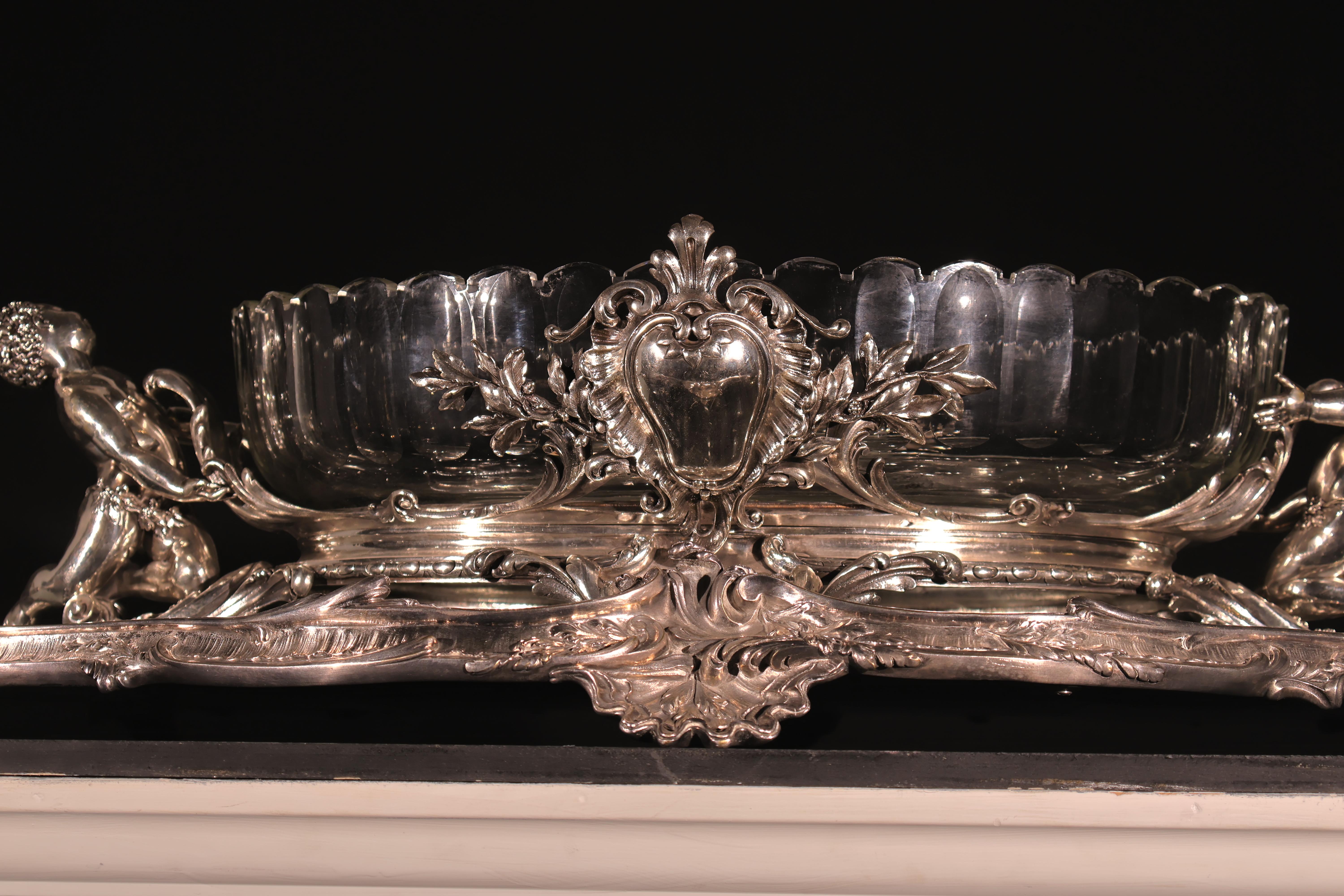 Christofle Jardiniere mit Presentoire (Versilbert) im Angebot