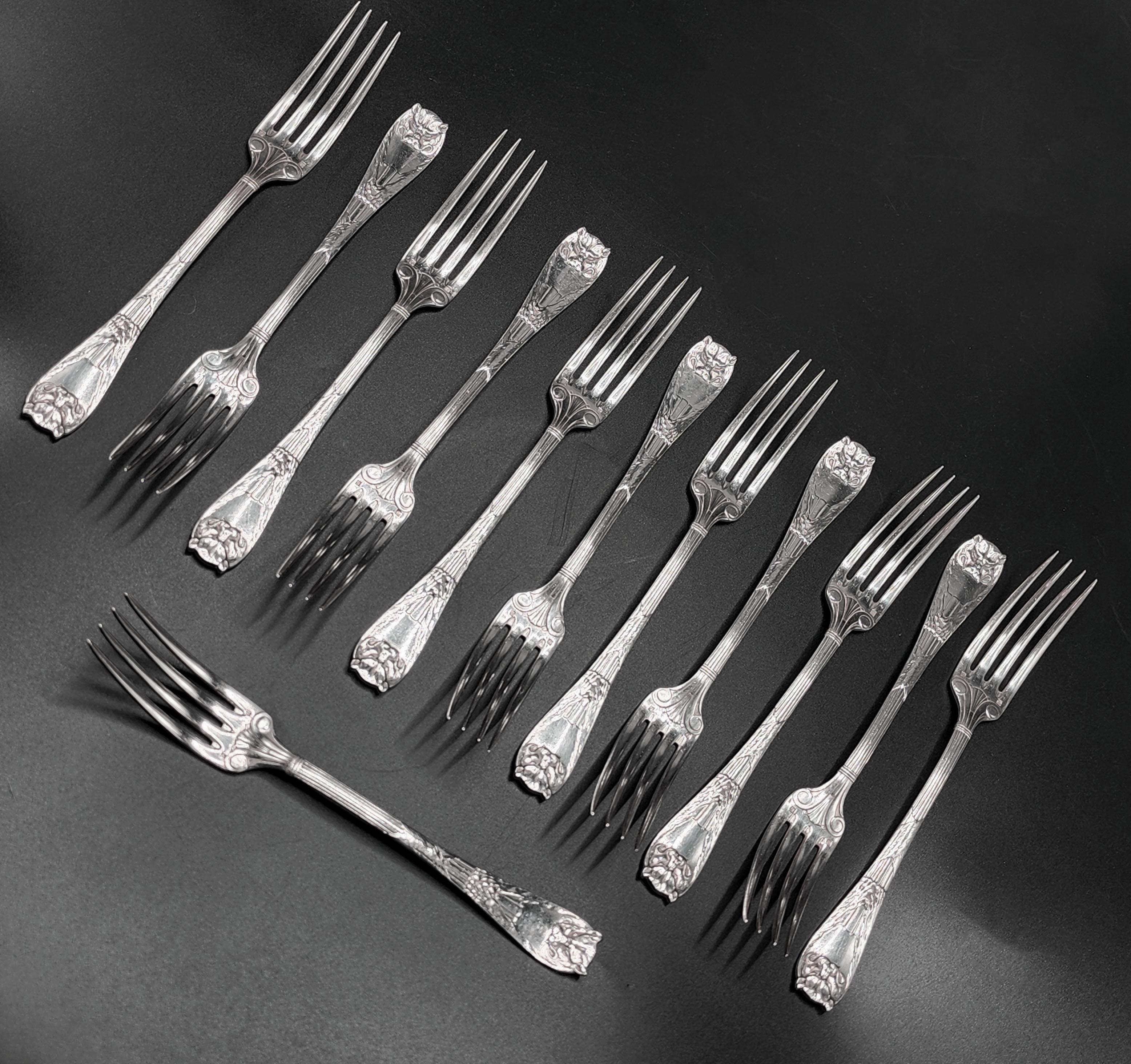 XIXe siècle Ensemble de couverts « Lion's Skin » de Christofle par Charles Rossigneux en vente