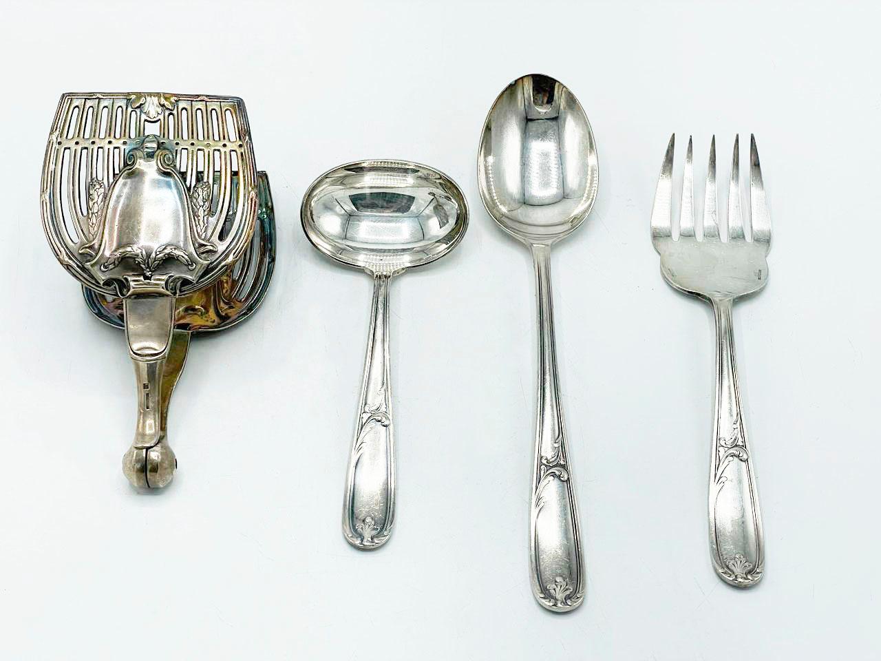 Plated Christofle Made in Argentina, Flatware art nouveau in Silverplated For Sale