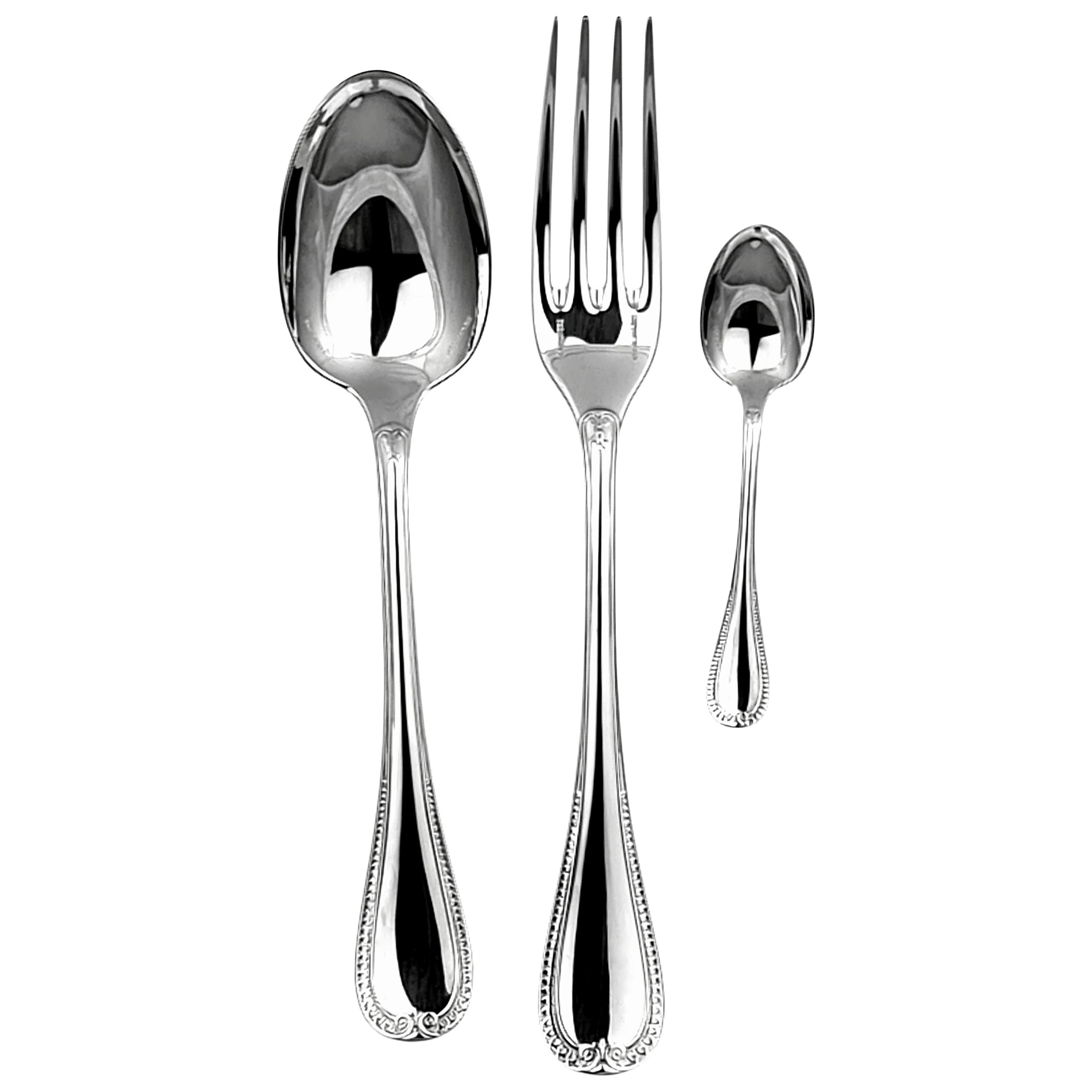 Sterling Silver Spoon, Fork, and Tea-spoon by Christofle collection Malmaison, consists of 6 standard spoons, 6 standard forks, 6 teaspoons, total of 18 pieces.
6 x Standard Spoons, length 19.2 cm x width 4.2 cm, total weight 517.4 grams
6 x