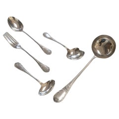 Service de couverts "MARLY" de CHRISTOFLE - 113 pièces, plaqué argent, dans son coffret
