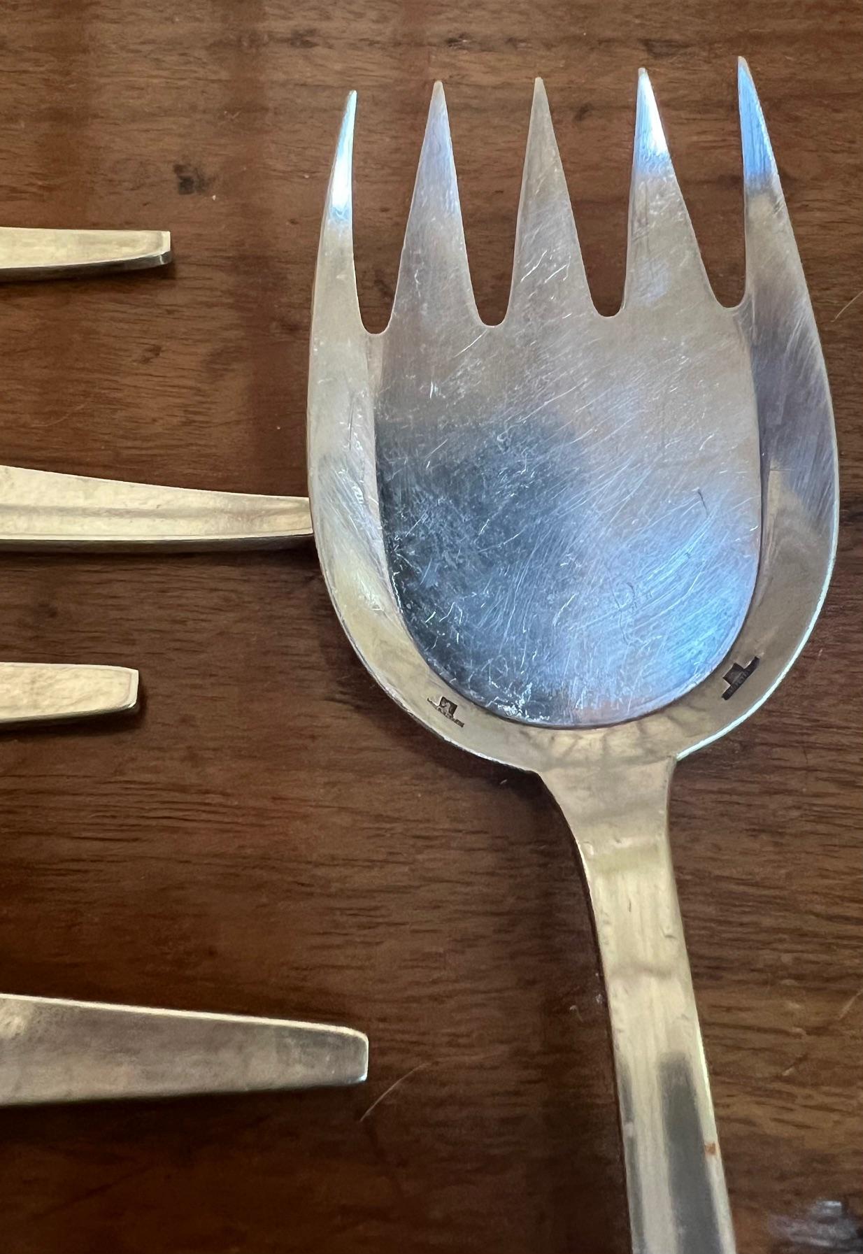 Christofle Mid Century Fish Service Flatware Set & Serving Fork, Set of 22 In Good Condition For Sale In Ross, CA