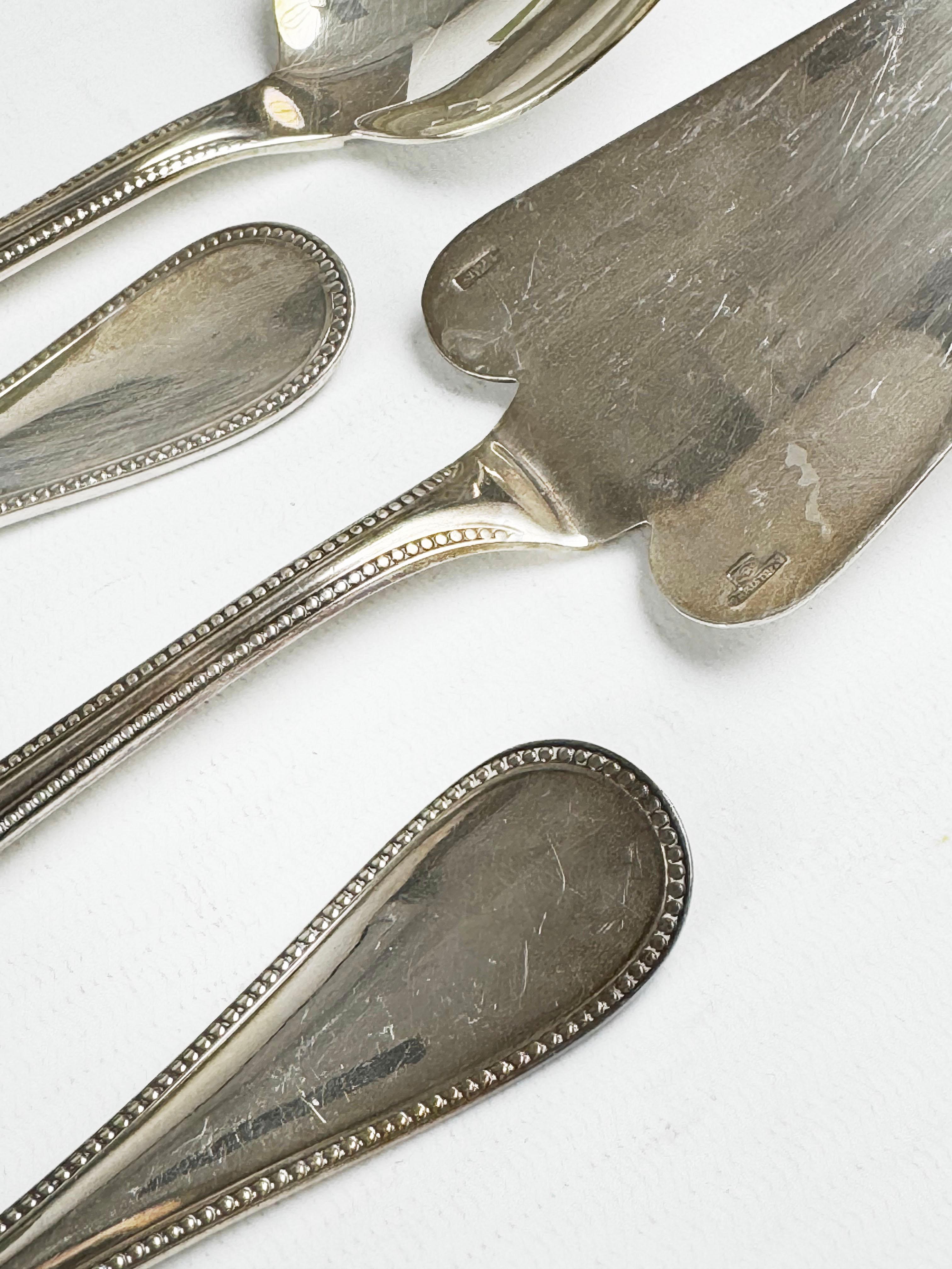 Christofle Model Perles Set de couverts 100 pièces, Imperial, en argenté en vente 10