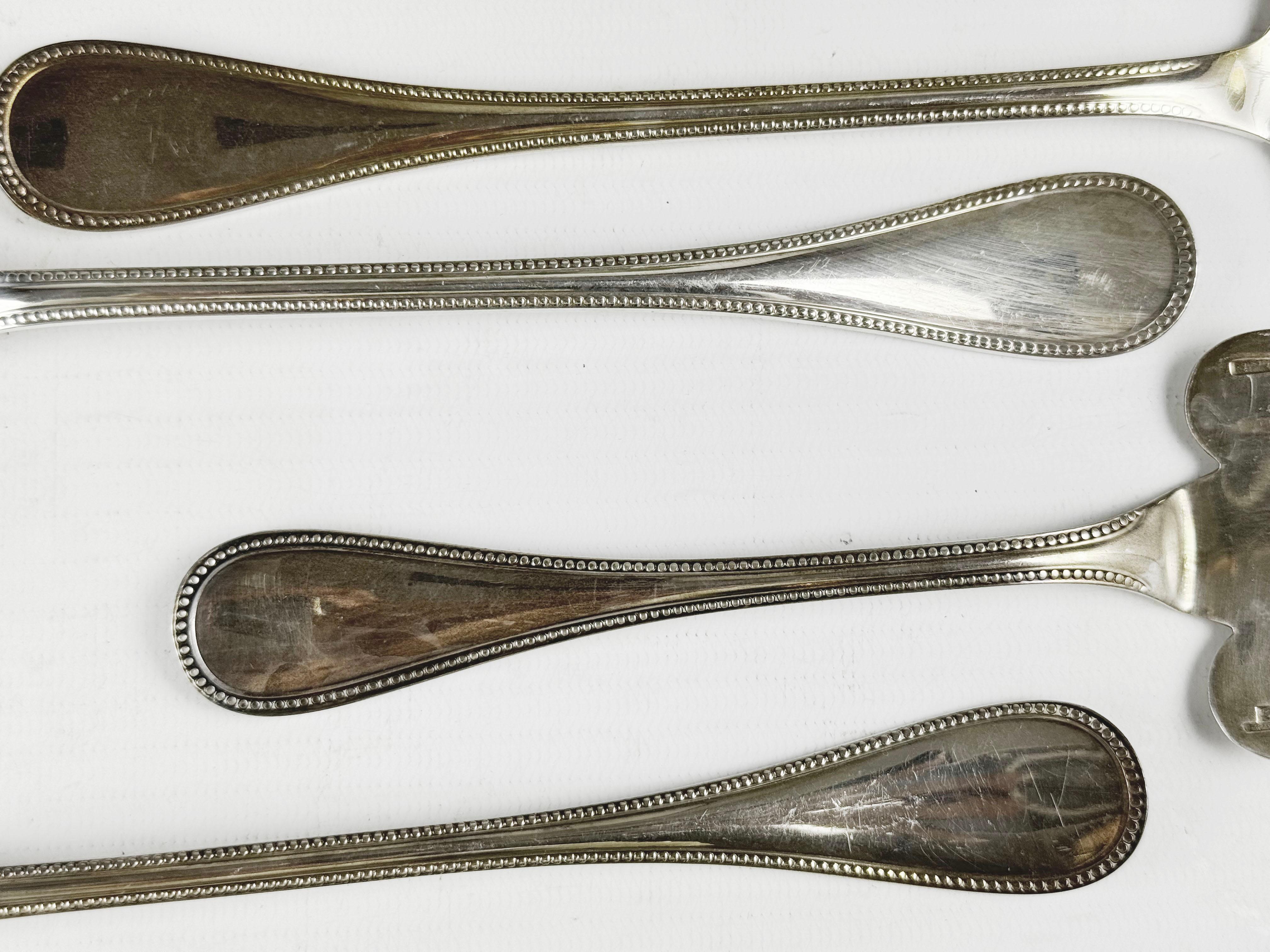 Christofle Model Perles Set de couverts 100 pièces, Imperial, en argenté en vente 12