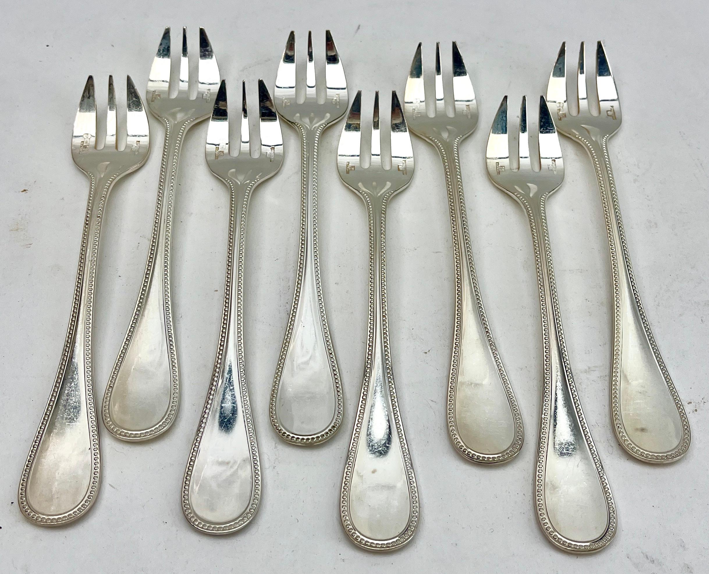 Silver Plate Christofle Model Perles Flatware Set 111 Pieces, Imperial, in Silverplated  For Sale