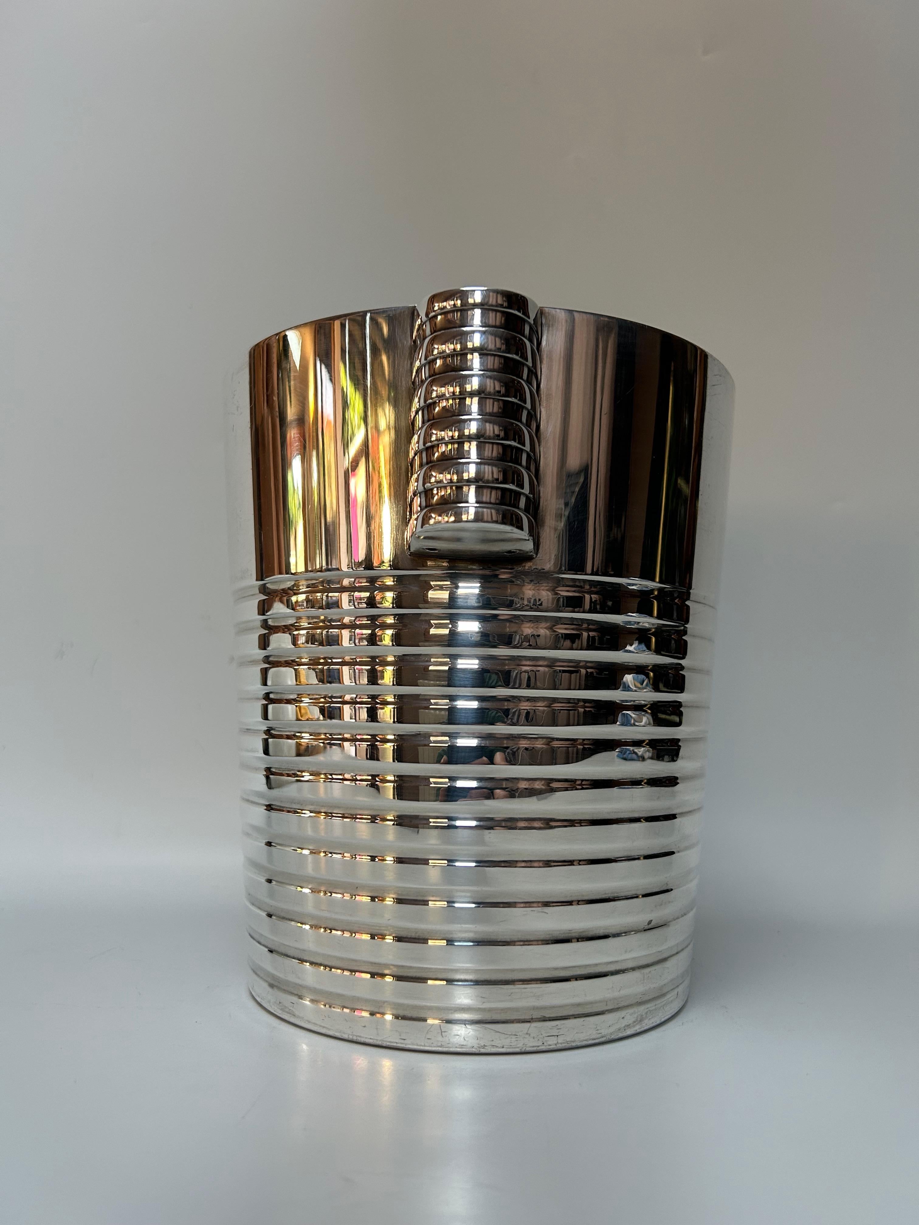 Art Deco champagne cooler, circa 1930.
