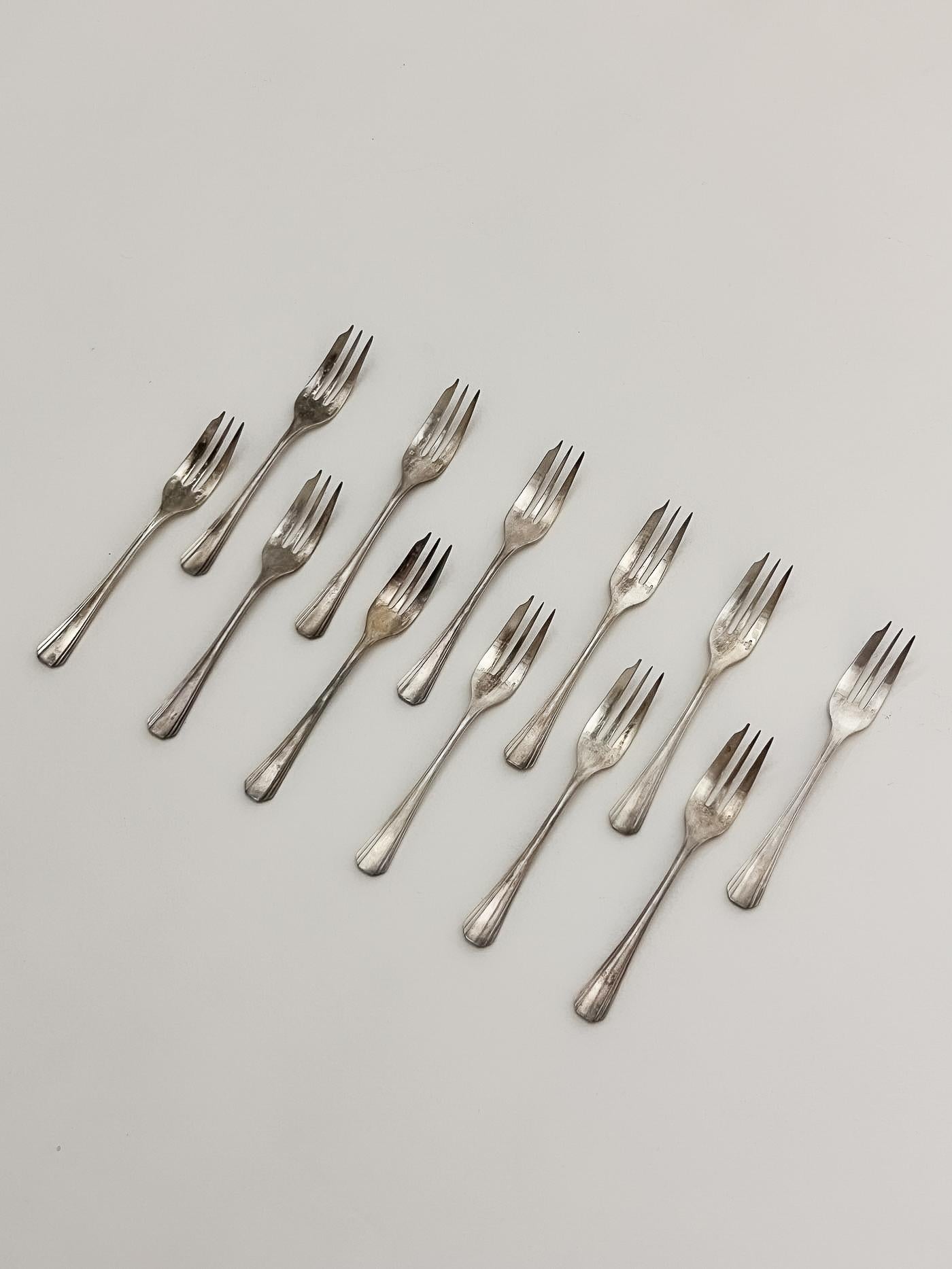 Christofle oyster forks, set of 12 In Good Condition For Sale In PARIS, FR