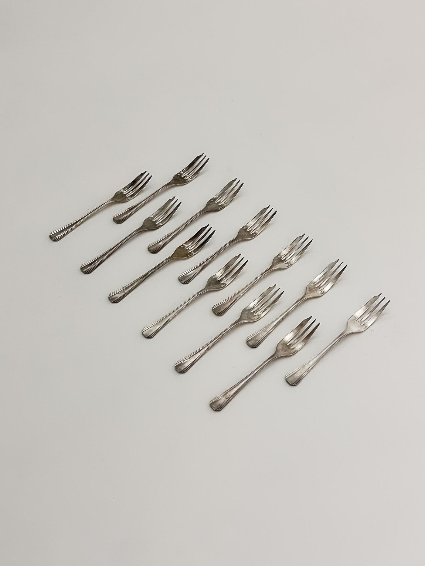 20th Century Christofle oyster forks, set of 12 For Sale