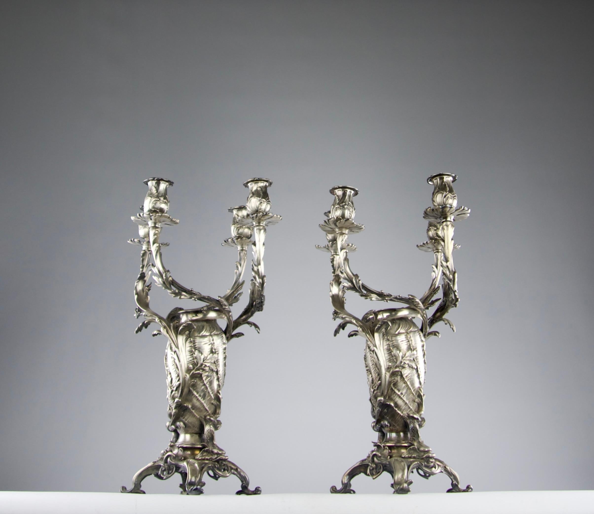 Superb pair of 19th century Christofle Rococo/Rocaille/Louis XV silver-plated candelabra.

Very good condition. Oxidation.

Dimensions in cm ( H x D ) : 46 x 33

Secure shipping