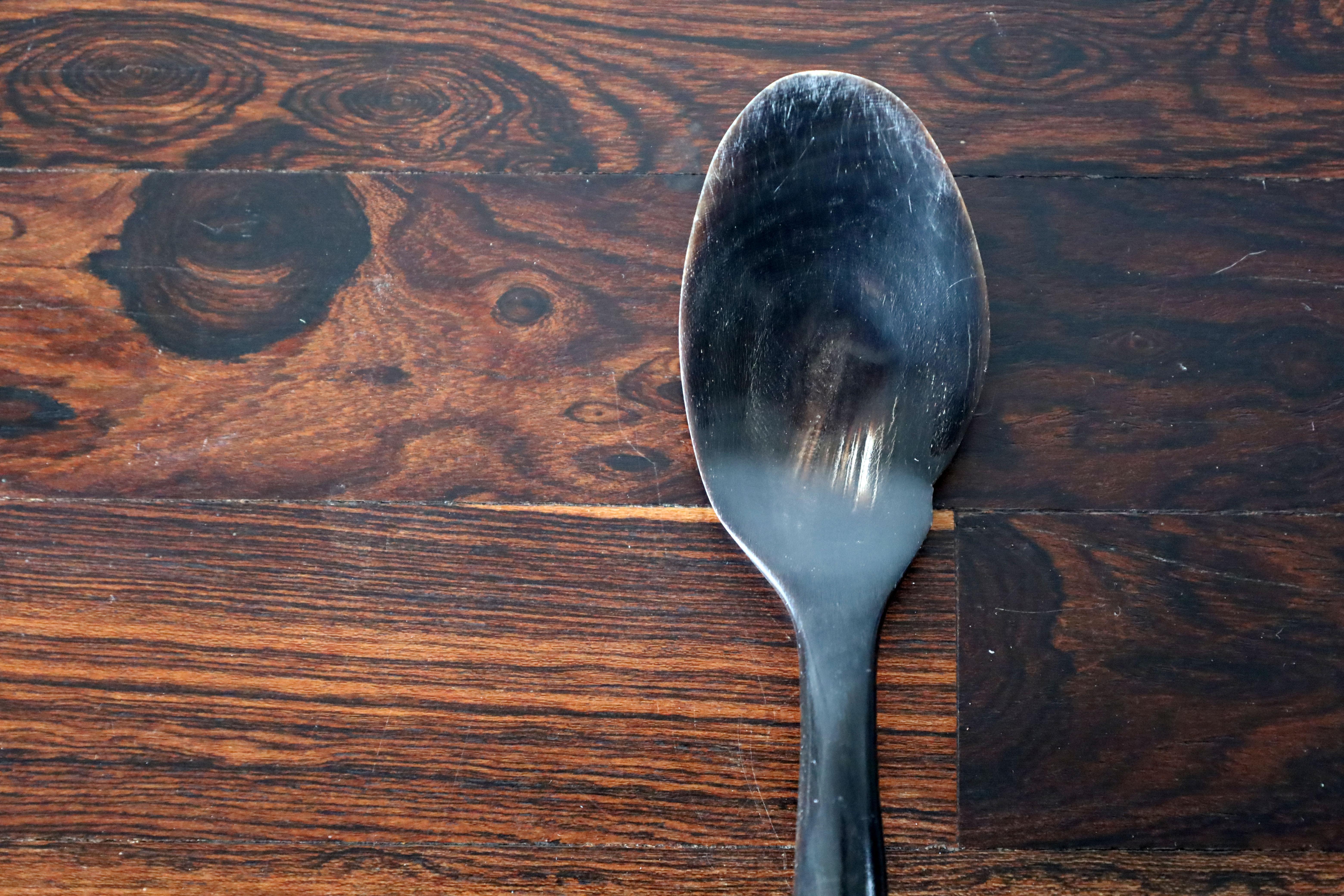 French Christofle Set of Caviar Spoon and Spreader For Sale