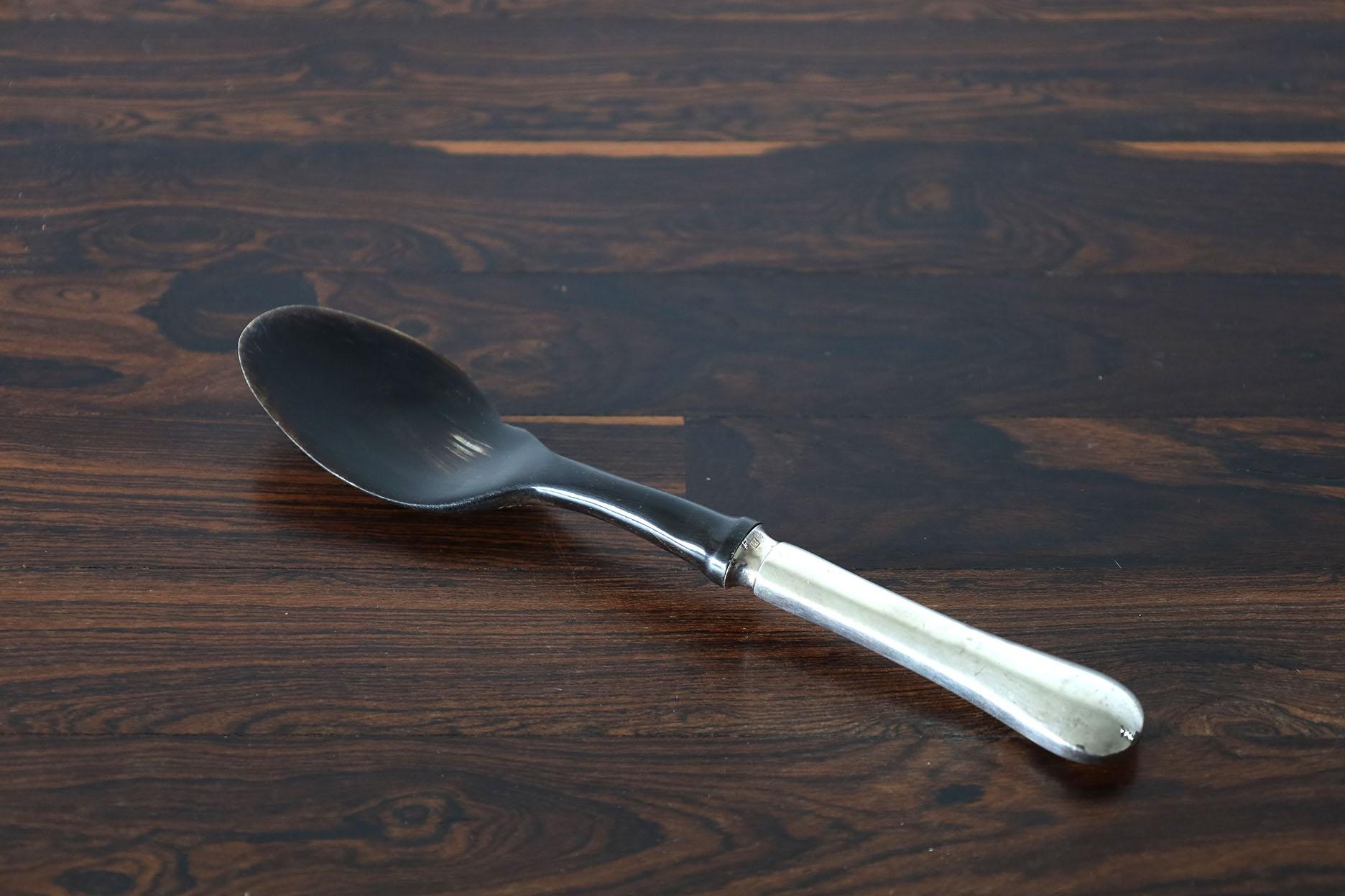 Late 20th Century Christofle Set of Caviar Spoon and Spreader For Sale