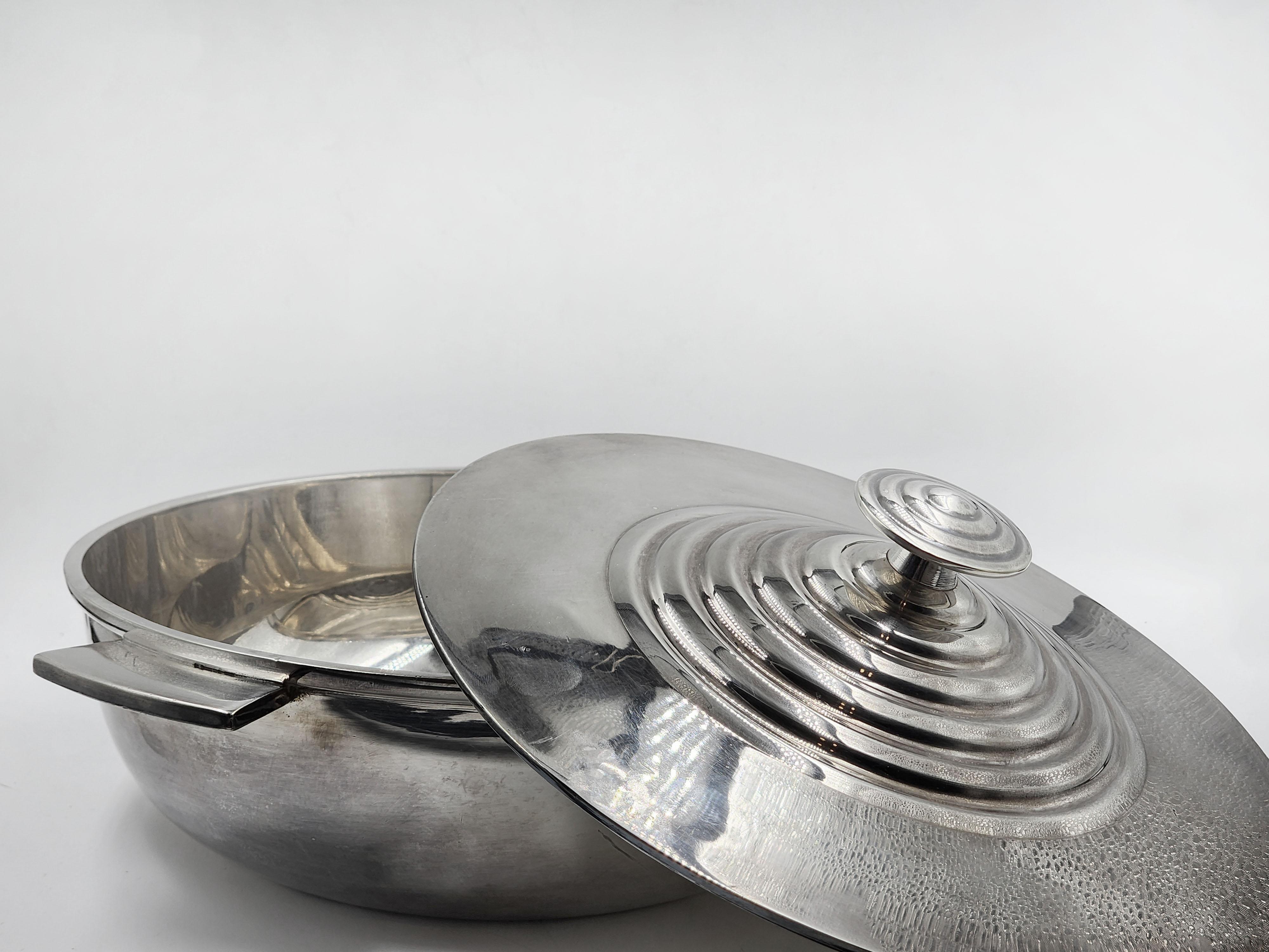 Fatto a mano Ciotola per stufato Christofle Silver Metal Art Deco in vendita