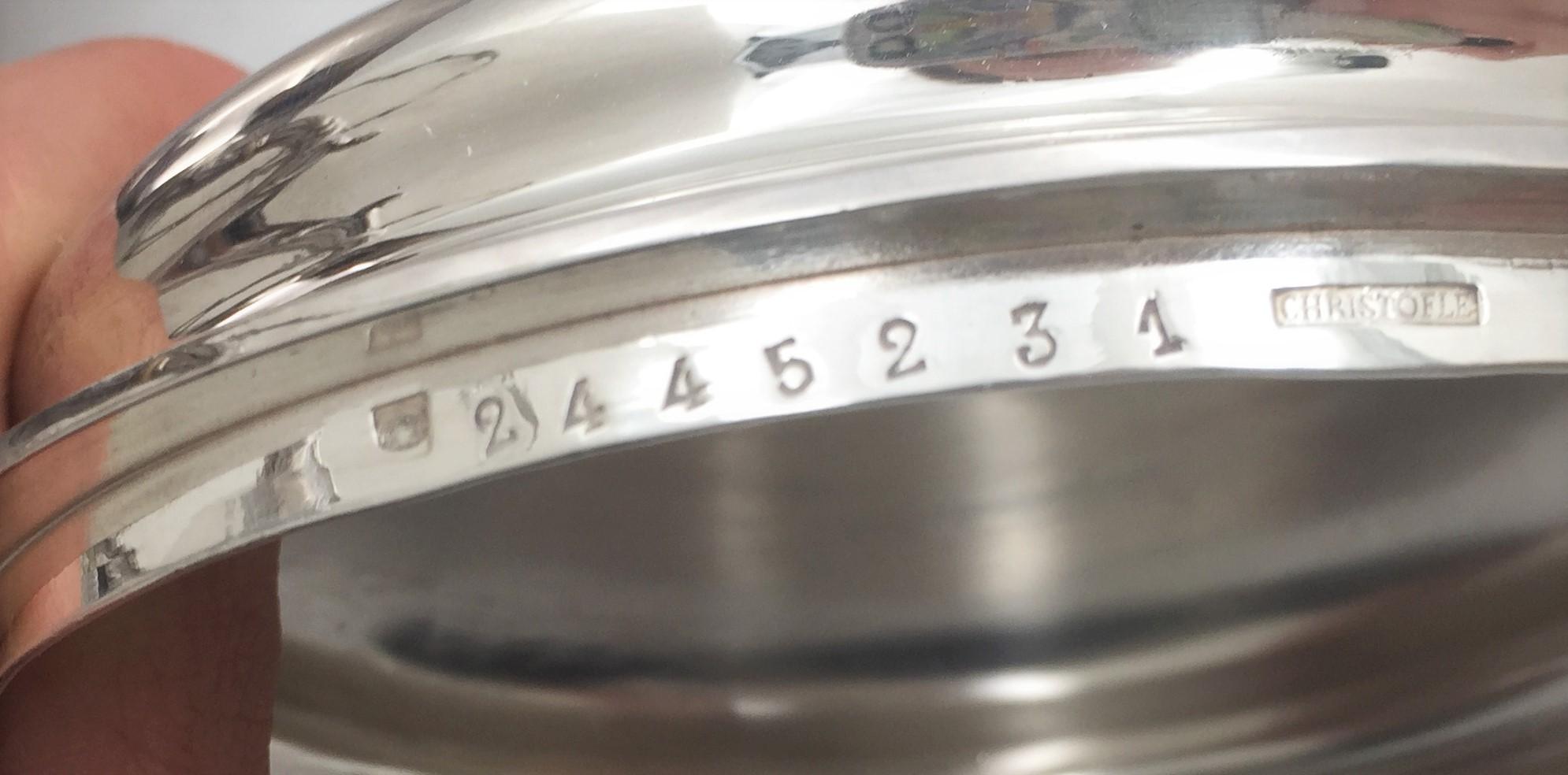 Tetera de plata Christofle con soporte de estilo rococó Chapado en plata