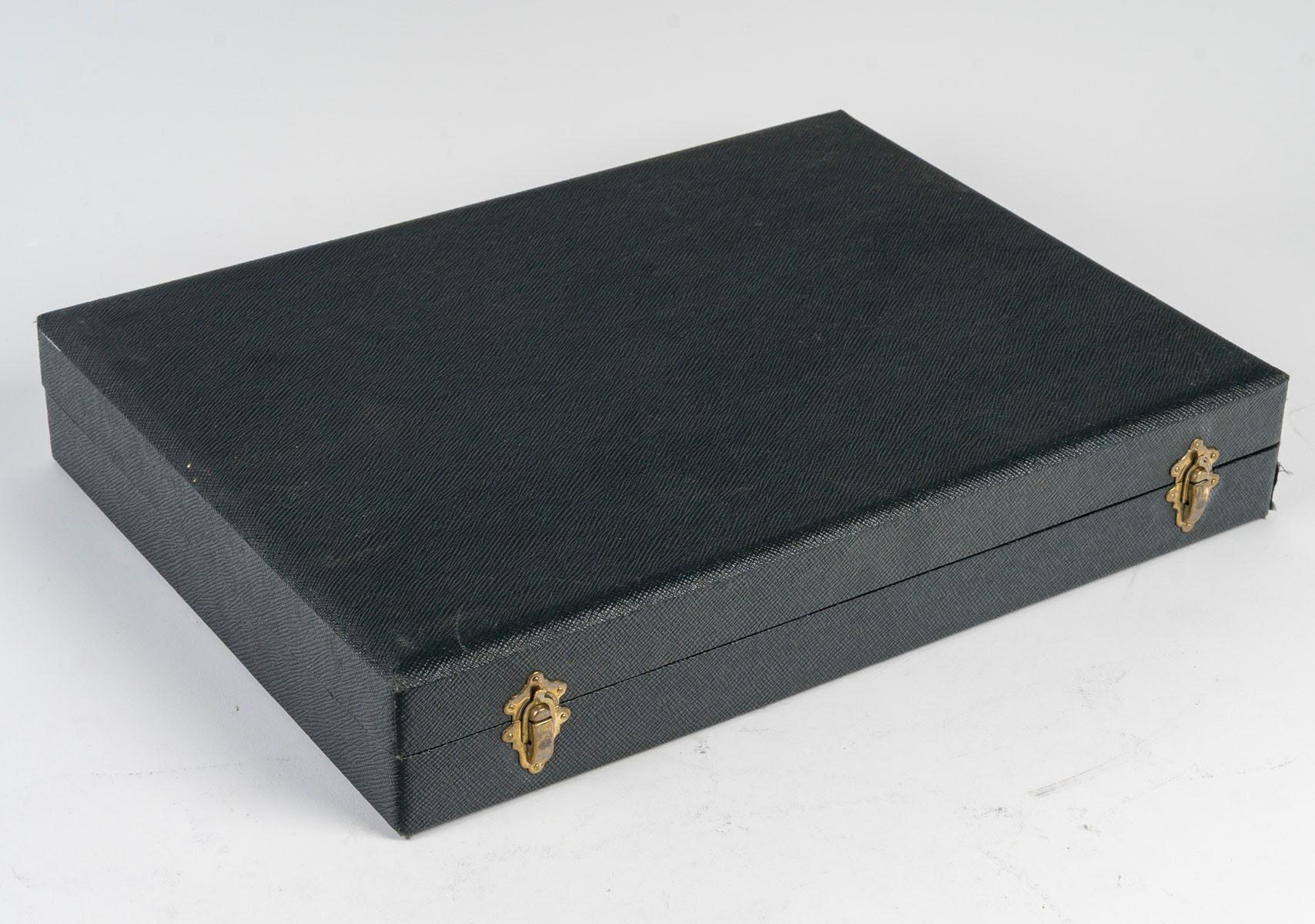 Christofle Silver Plated Menagère in its Box. For Sale 4