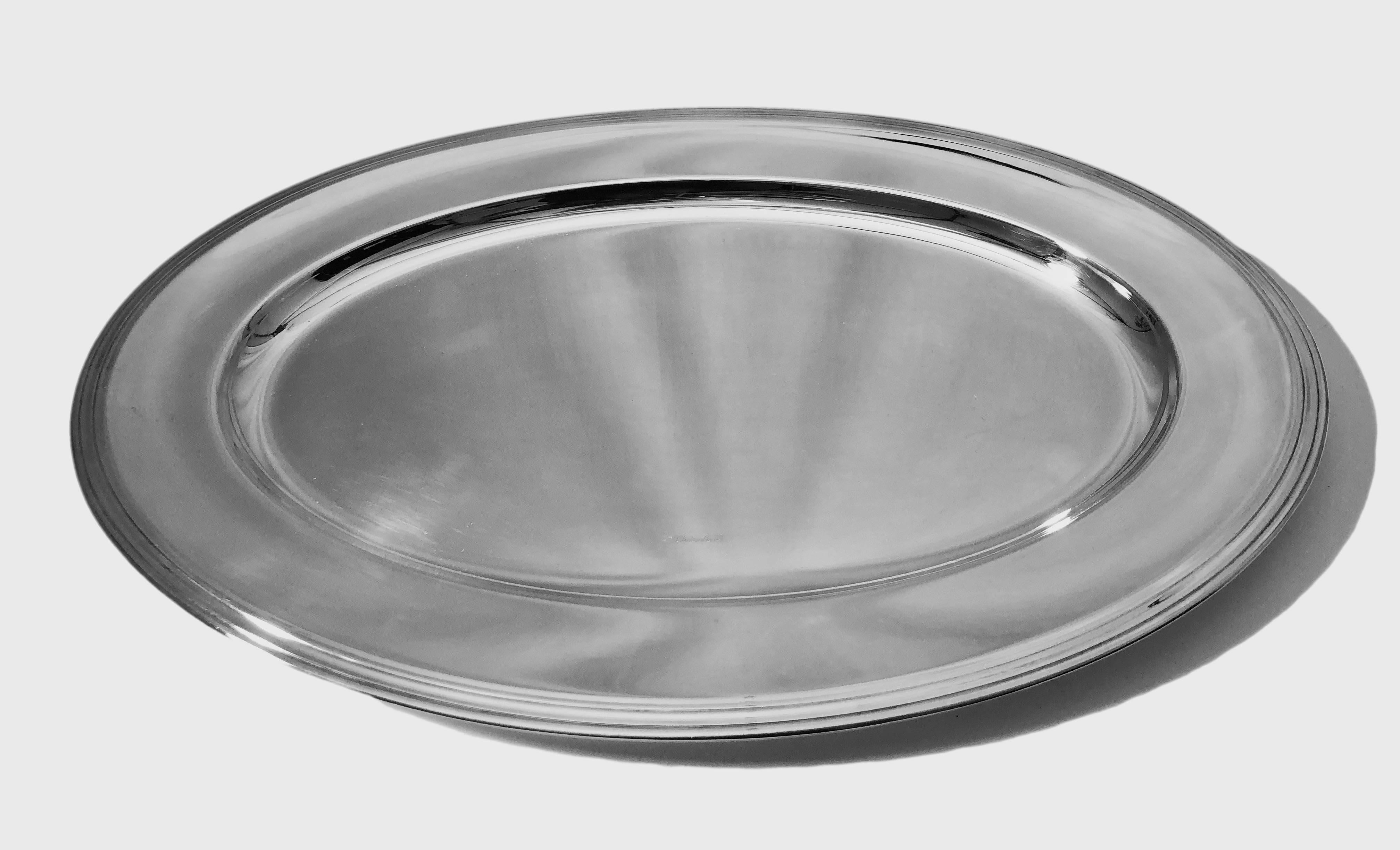 This Christofle silver plated oval platter is the model Clery, very pure and elegant lines.
It has never been used and is in it's original box.

 