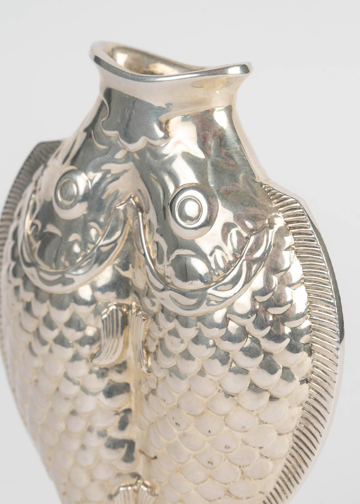 クリストフル　花瓶　two fish vase　魚　銀製品 Christofle Silver-Plated Vase With Two Fish, 20th Century. at 1stDibs