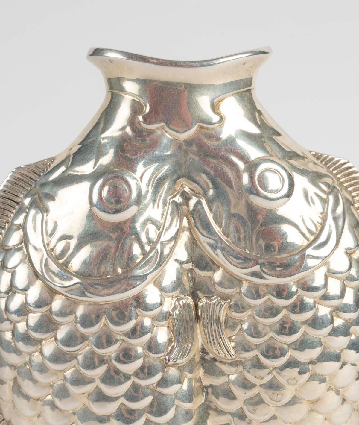 クリストフル　花瓶　two fish vase　魚　銀製品 Christofle Silver-Plated Vase With Two Fish, 20th Century. at 1stDibs