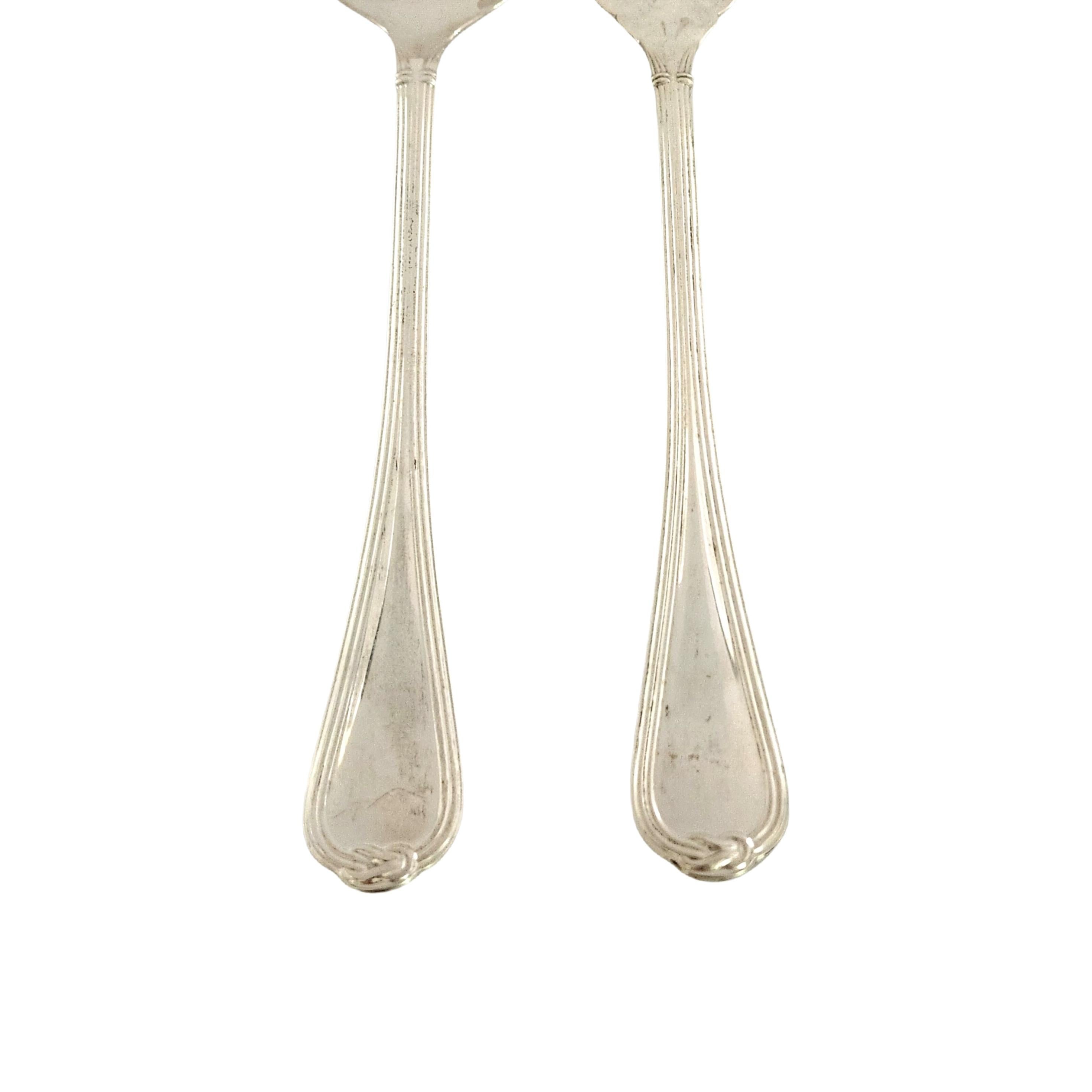 Set di forchette e cucchiai da insalata in argento sterling con motivo Oceana di Christofle.

Un bellissimo set da portata di grandi dimensioni con un motivo semplice ed elegante, che include un cucchiaio e una forchetta.

Il cucchiaio misura circa