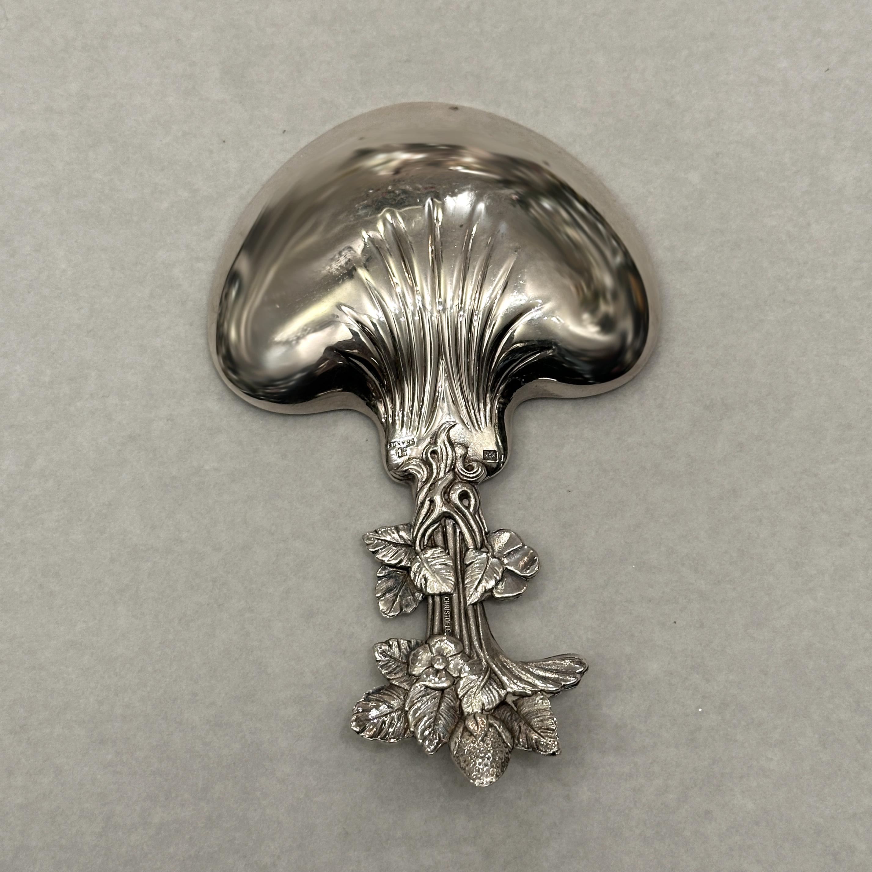 CHRISTOFLE Cuchara de fresa de metal plateado - Art Nouveau en Bueno estado para la venta en Paris, FR