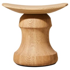 Tabouret Roi en chêne brossé massif de la collection Particuliere de Christophe Delcourt