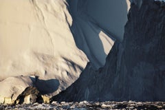 Eisberg N°14 von Christophe Jacrot - Landschaftsfotografie, Winter, Berg