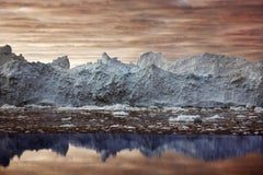 Eisberg N°7 von Christophe Jacrot - Landschaftsfotografie, Winter, Meer, beige
