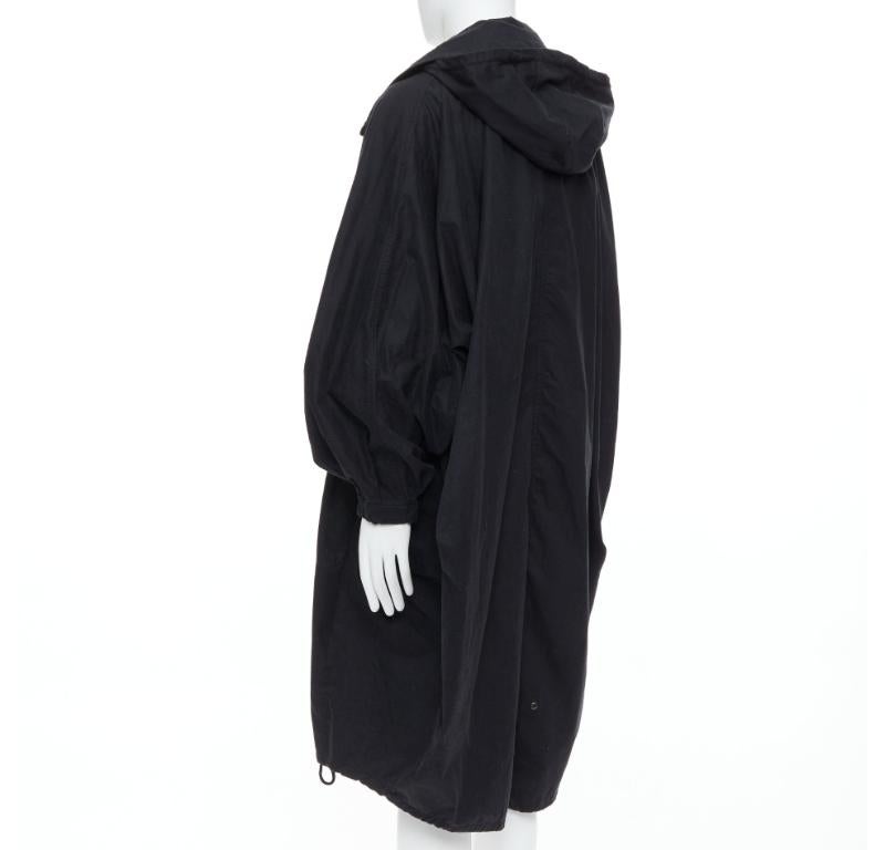 CHRISTOPHE LEMAIRE abrigo anorak capullo algodón negro con capucha Sz 3 L en venta 1